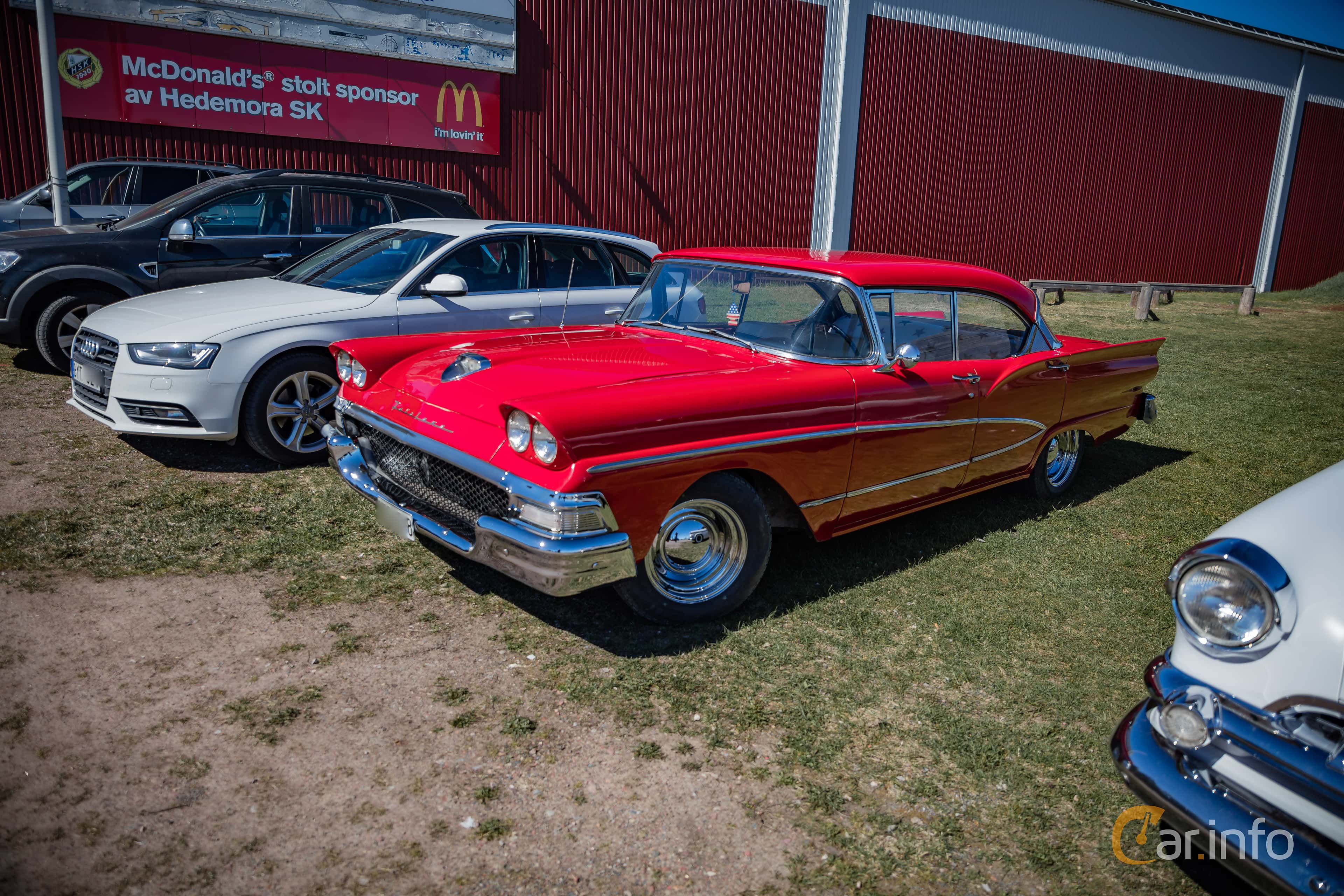 Ford Fairlane 500 Town Victoria 3.7 147hp, 1958