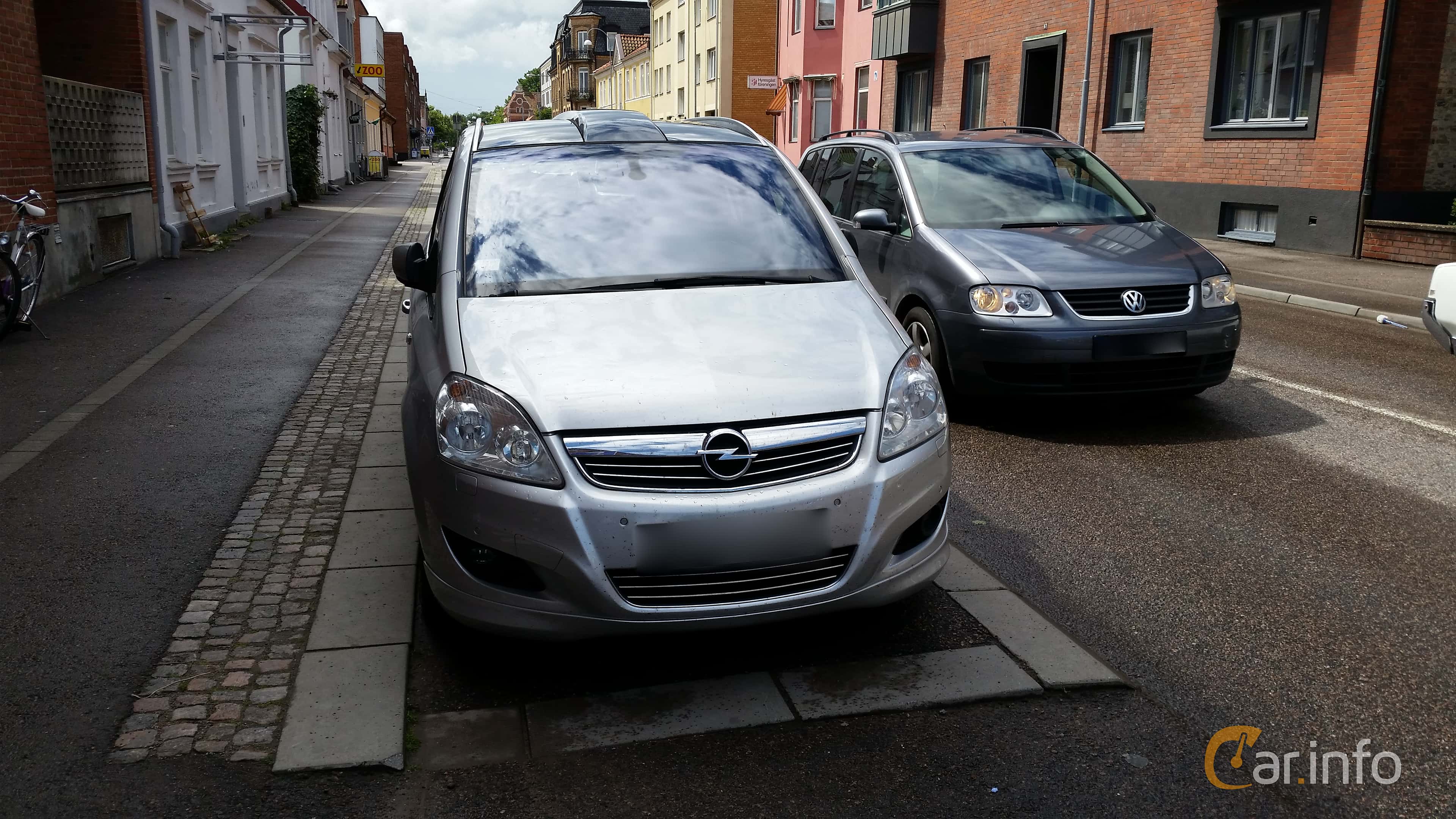 Opel Zafira 1.8 ecoFLEX Manual, 140hp, 2010