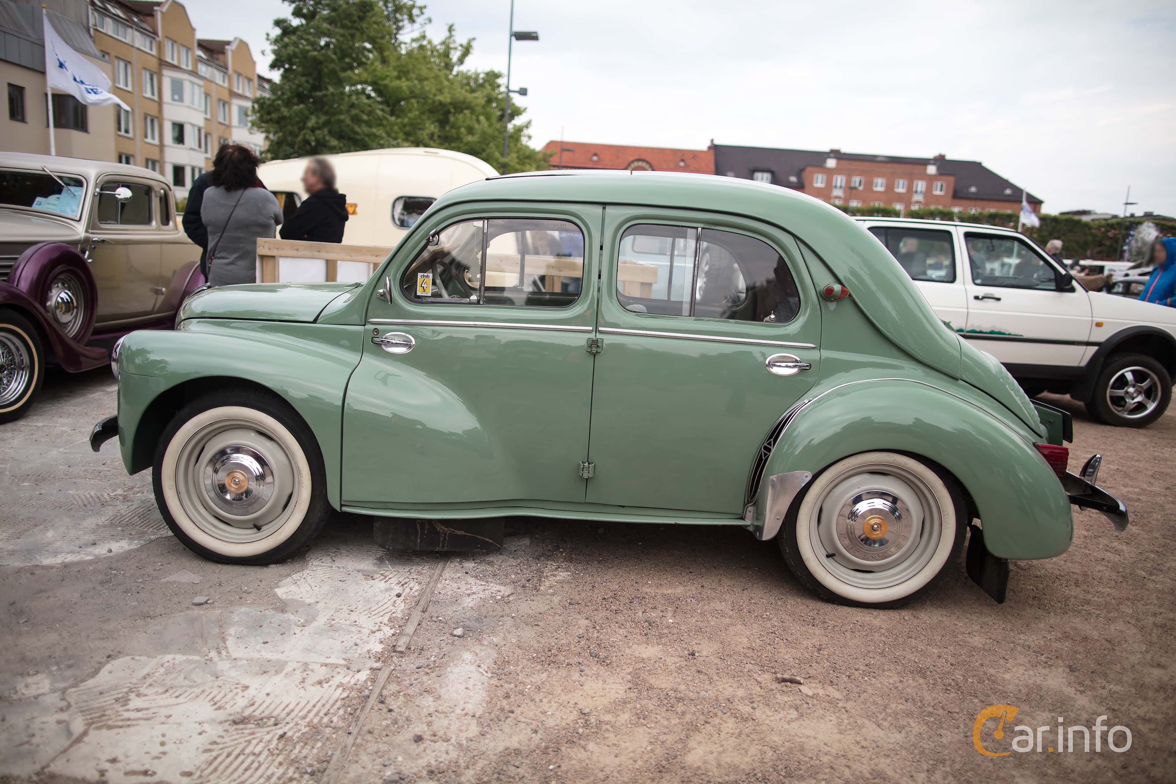 Renault 4CV 0.7 Manual, 18hp, 1958