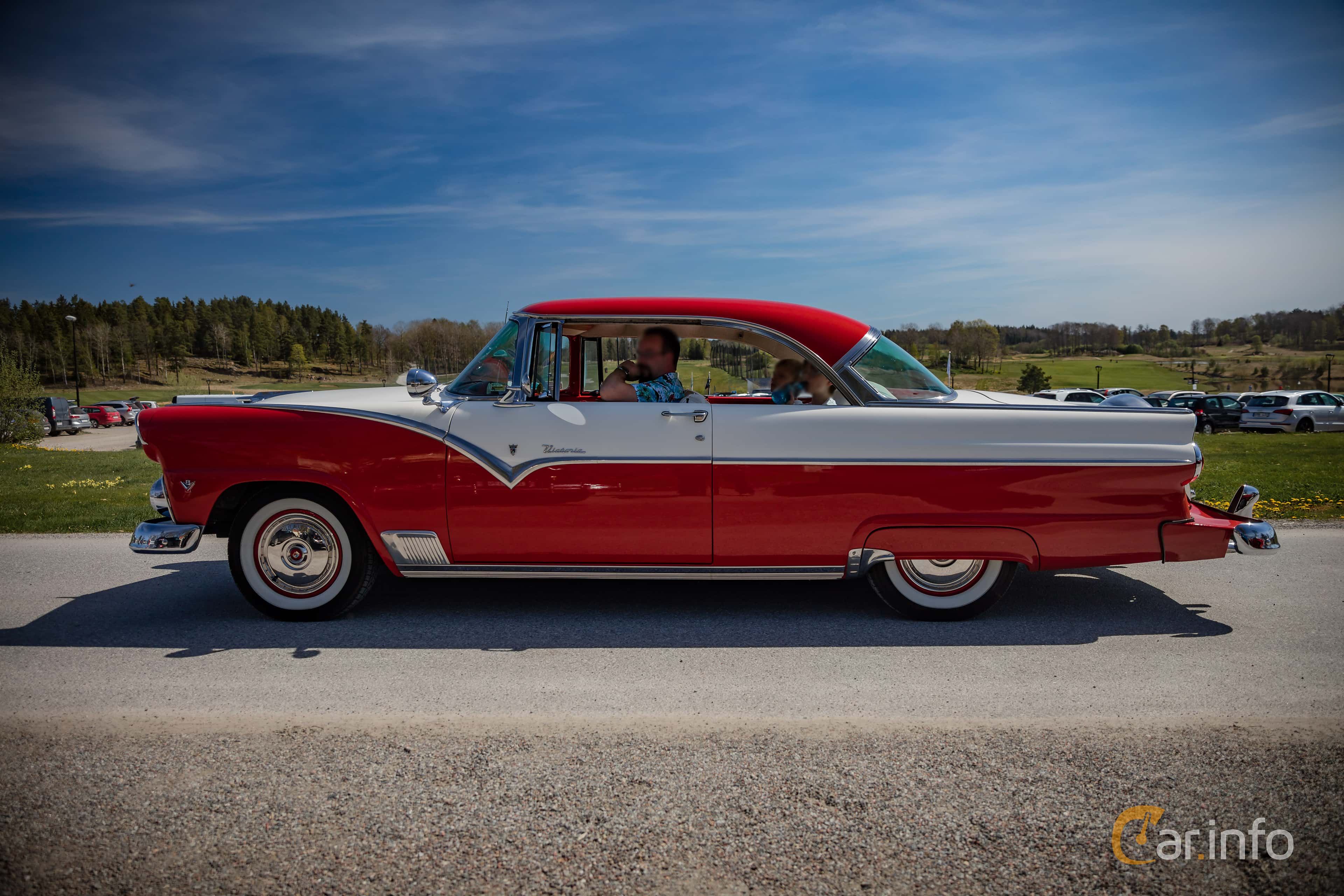 Ford Fairlane Victoria 4.5 V8 Automatic, 185hp, 1955