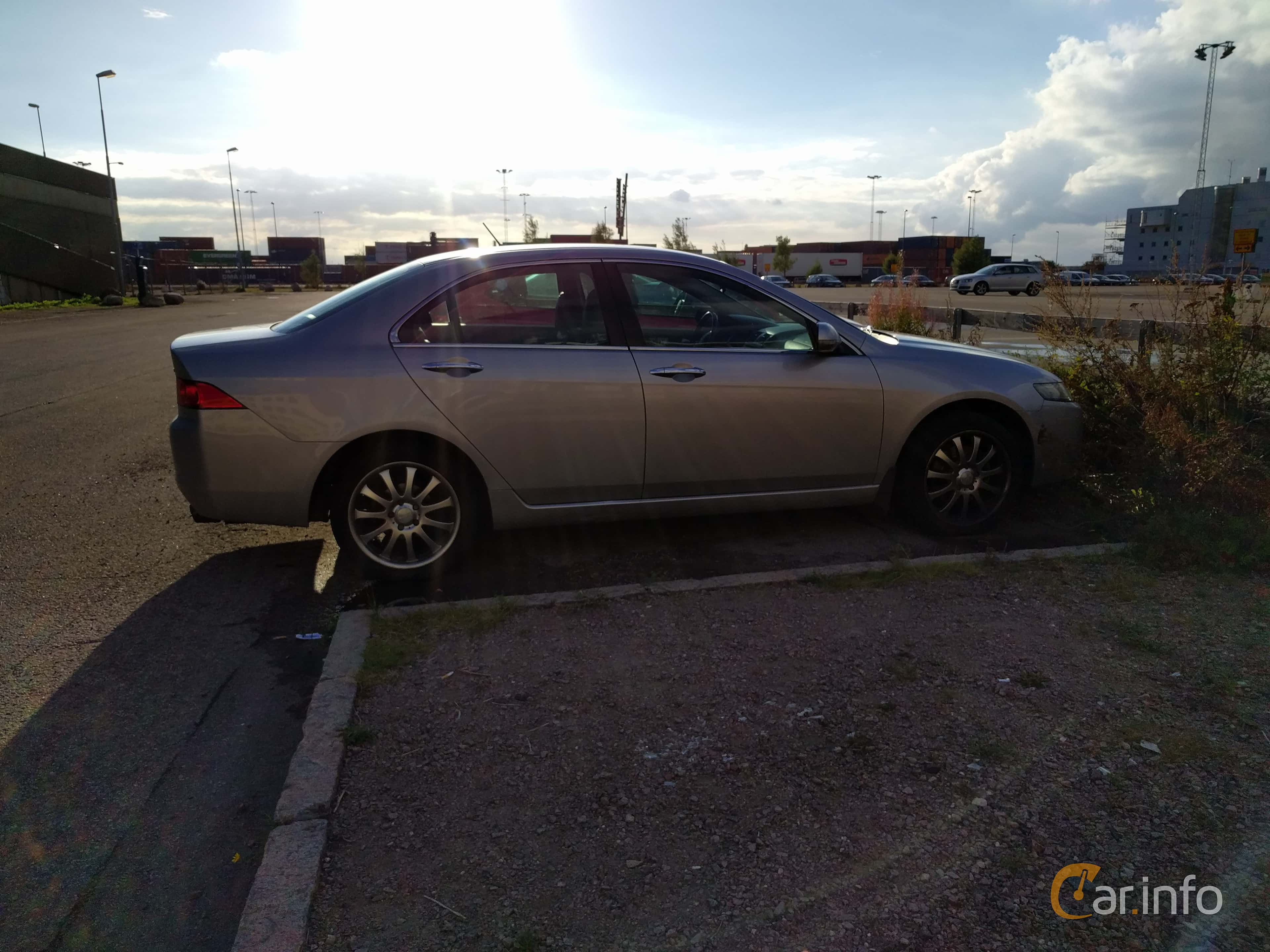 Honda Accord 2.0 VTEC  7th Generation, Automatic, 5-speed