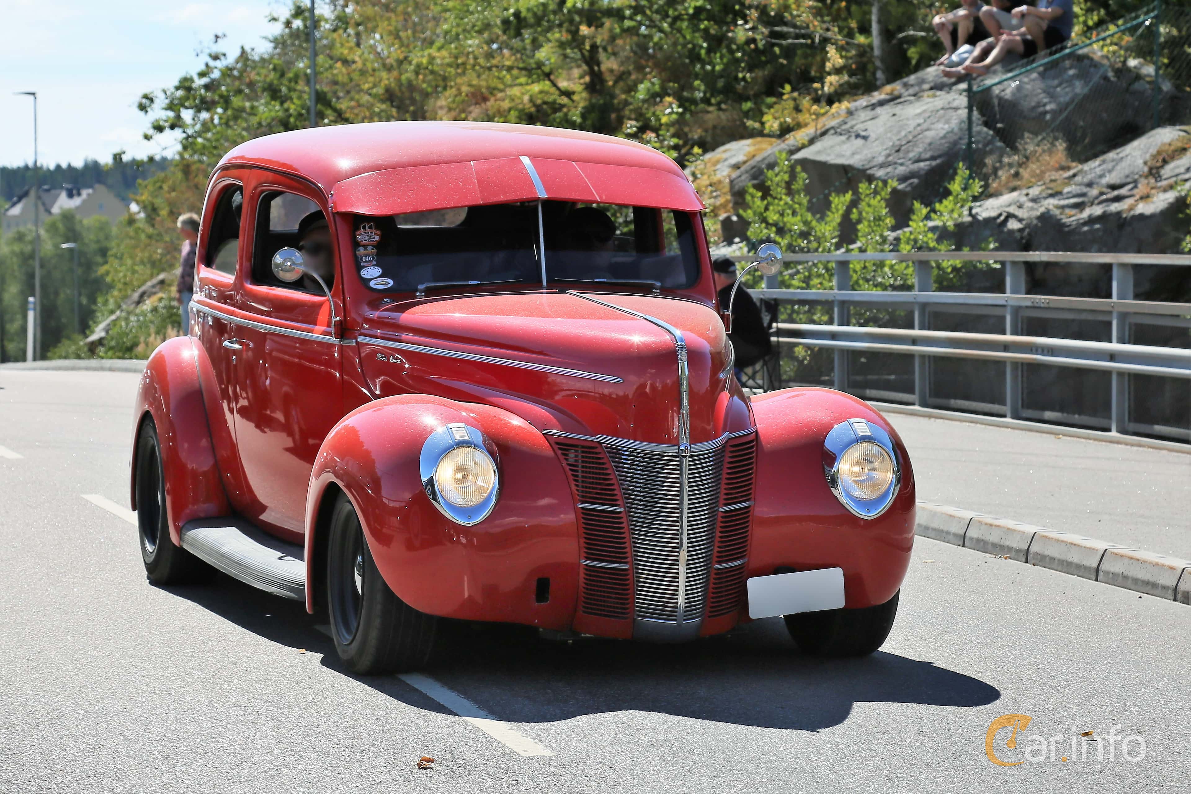 Ford Deluxe Tudor Sedan 3.6 V8 Manual, 86hp, 1940