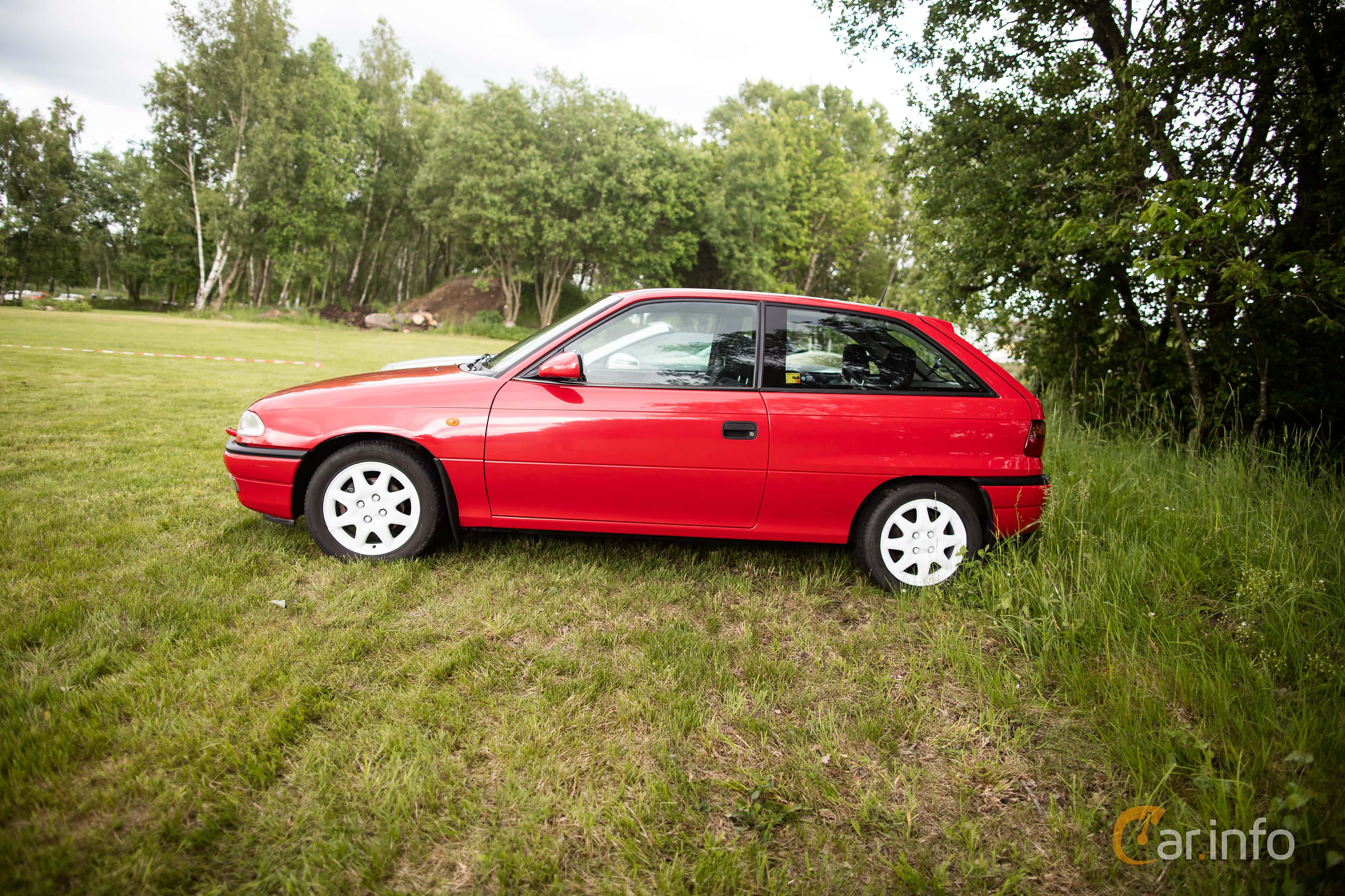 Opel Astra 3-door 1.6 75hp, 1998