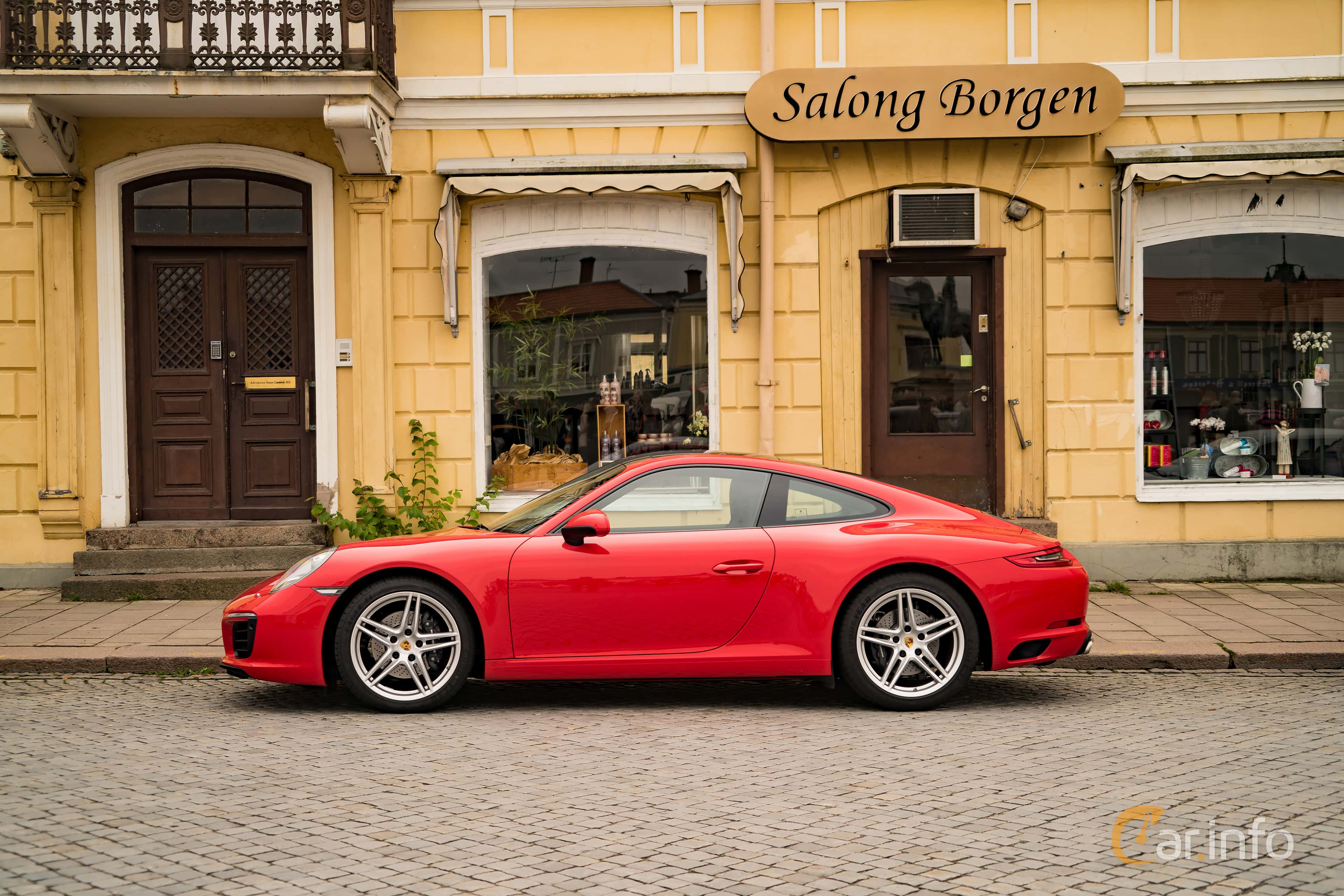 Porsche 911 Carrera  370hp, 2017