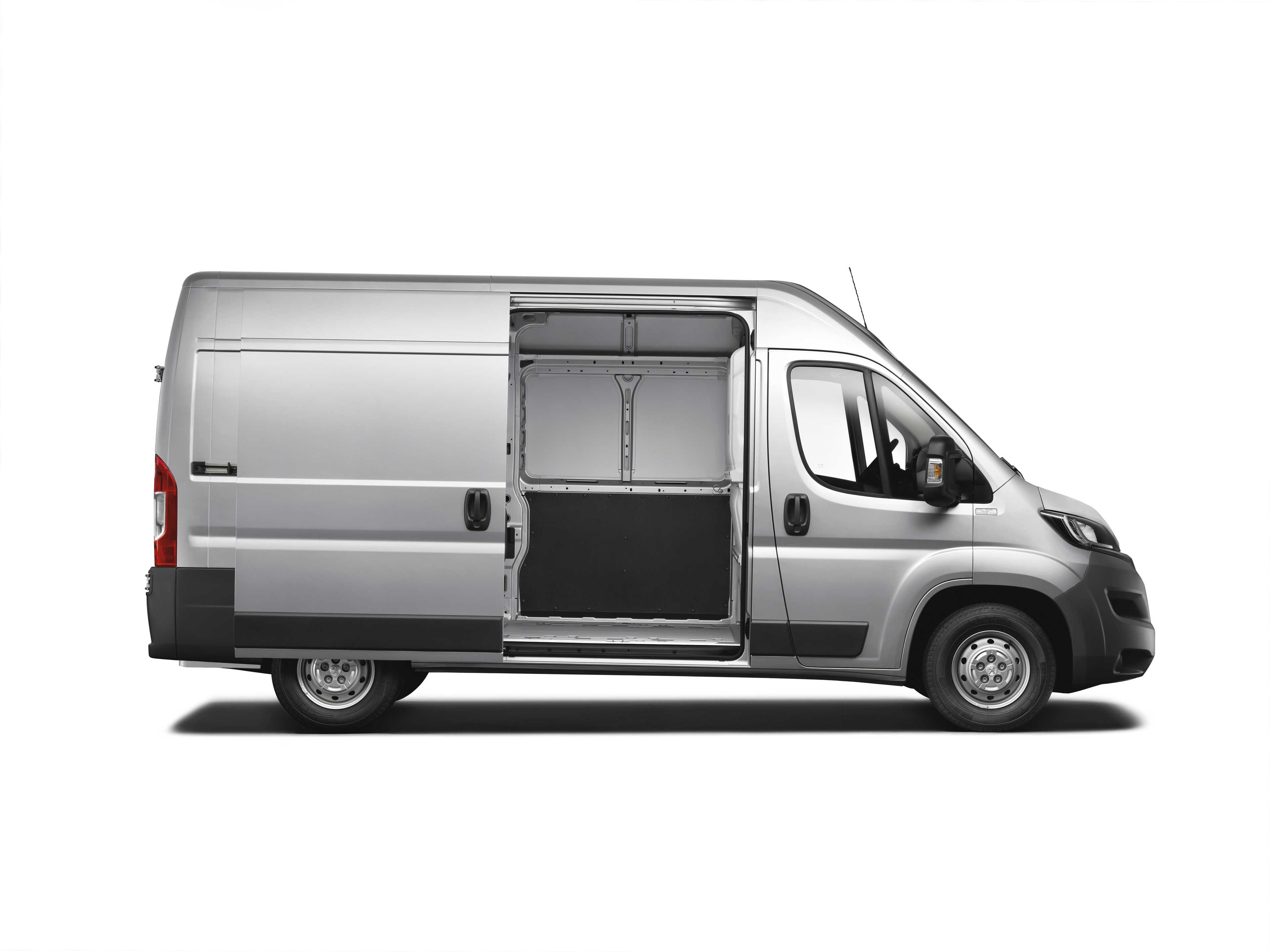 Peugeot Boxer Crew Van 2.0 BlueHDi Manual, 131hp, 2020