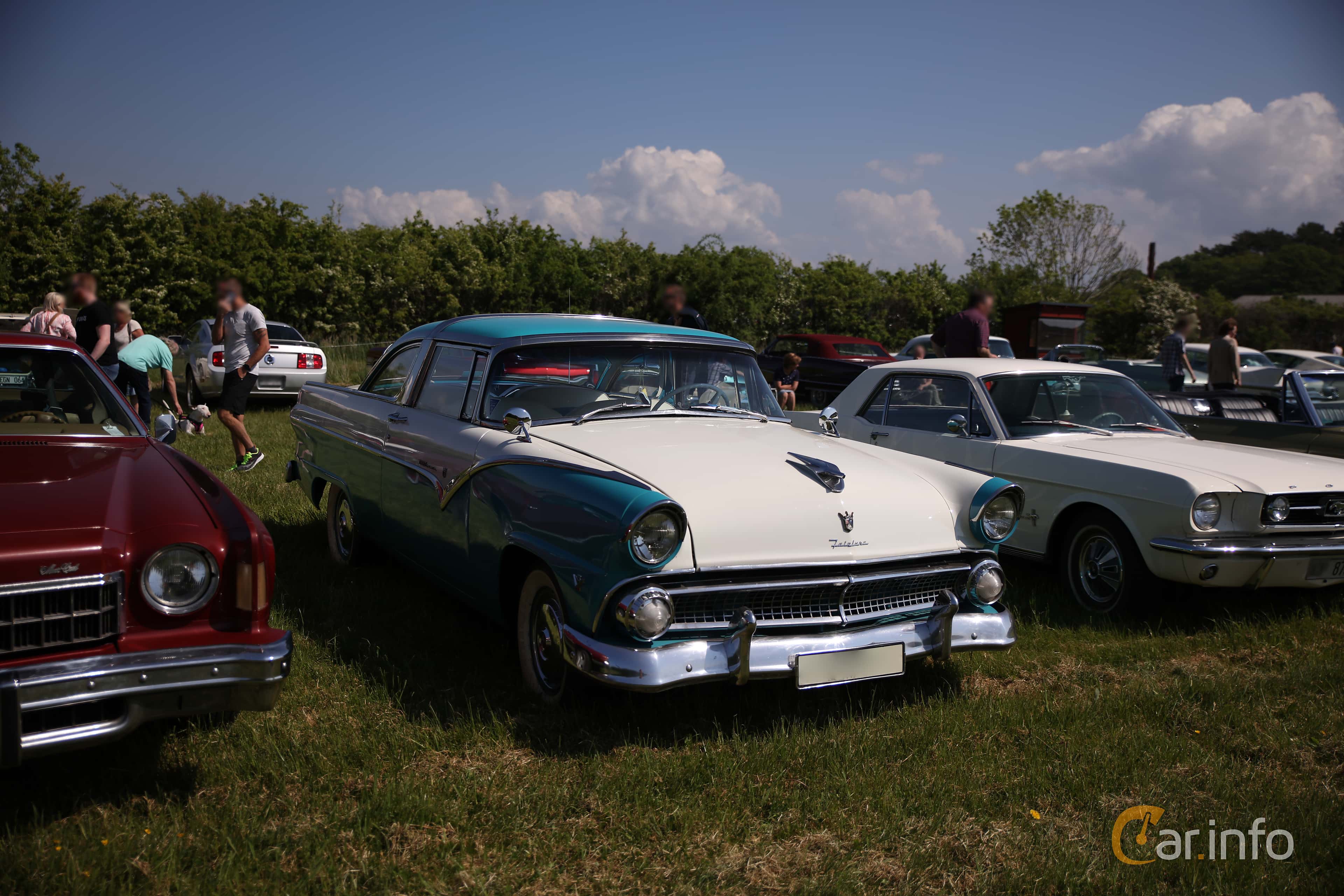 Ford Fairlane Crown Victoria 4.5 V8 Manual, 165hp, 1955
