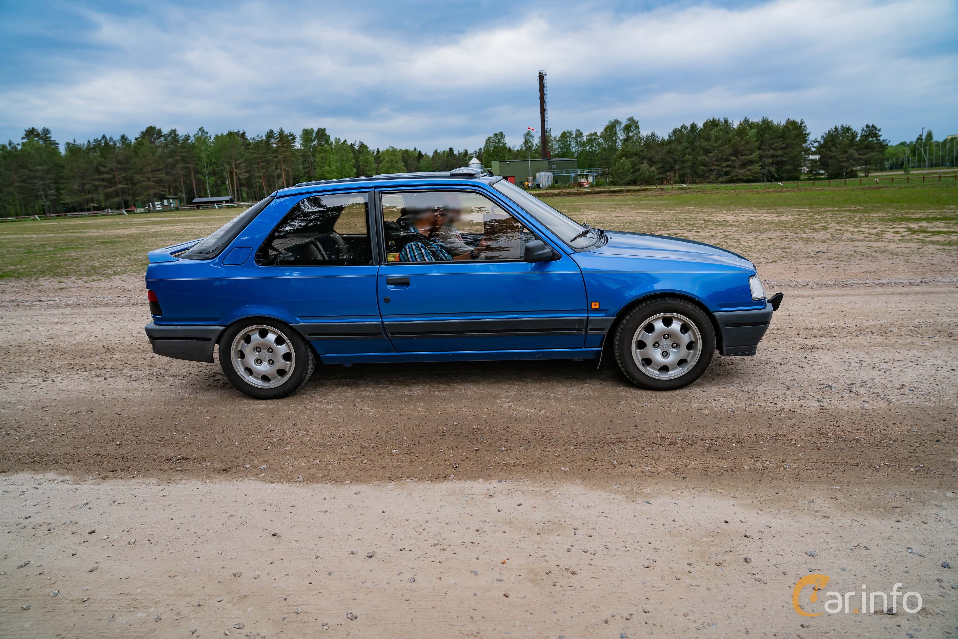 Peugeot 309 3-door 1.9 D Manual, 64hp, 1989
