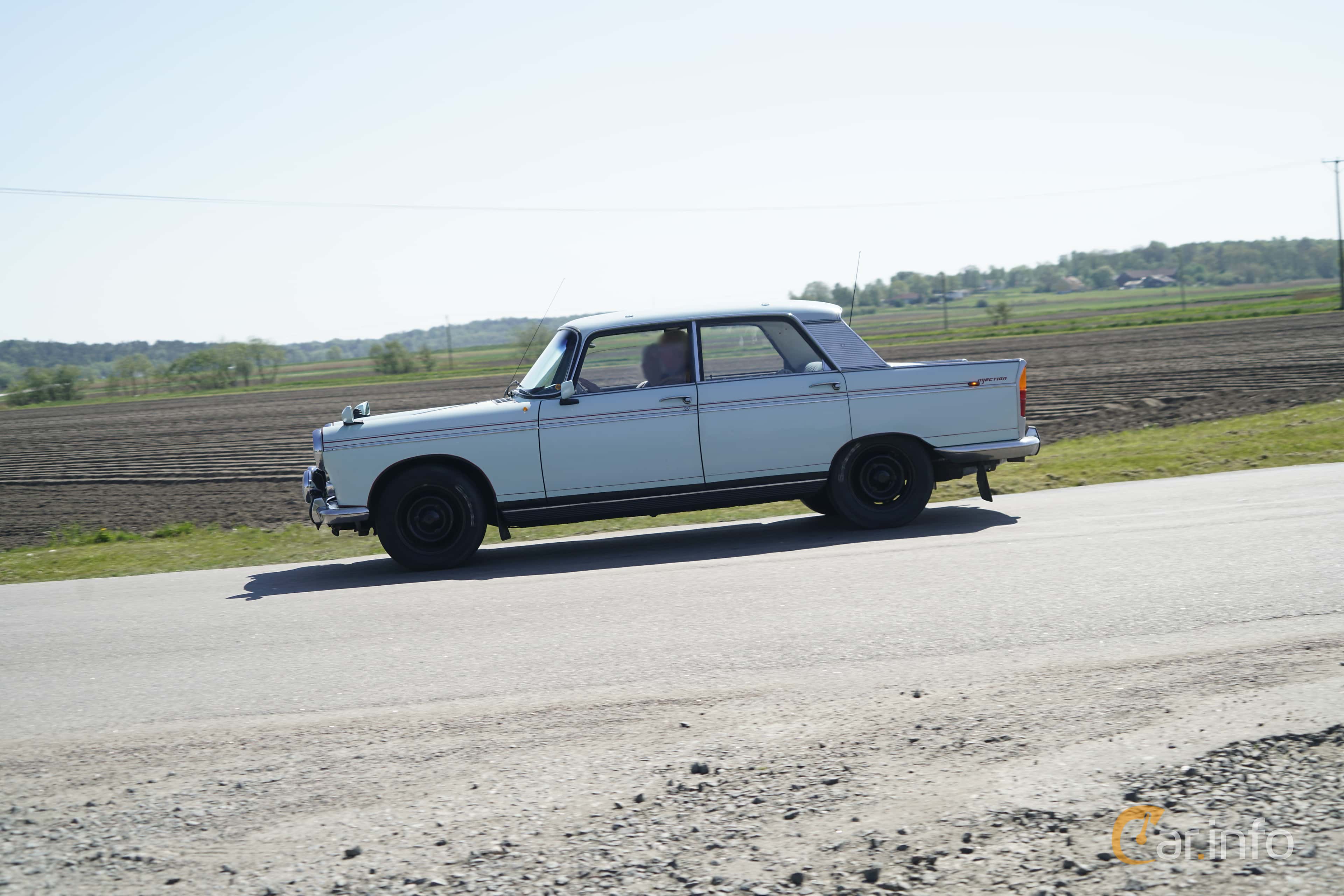 Peugeot 404 1.6 Manual, 73hp, 1969