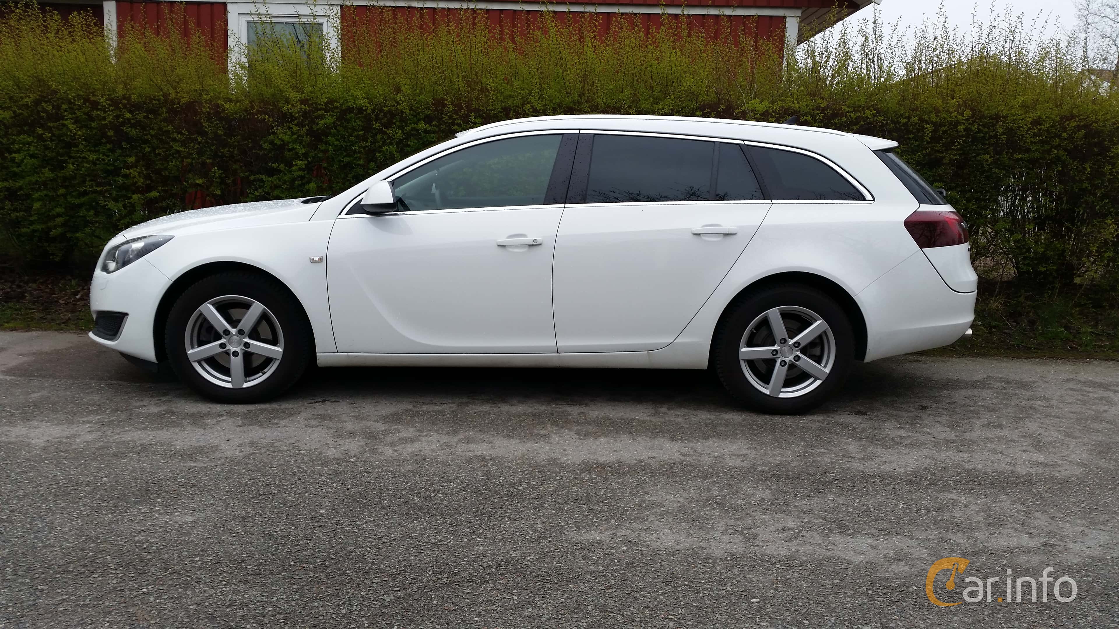 Opel Insignia Sports Tourer 2.0 CDTI 4x4 Manual, 170hp, 2016