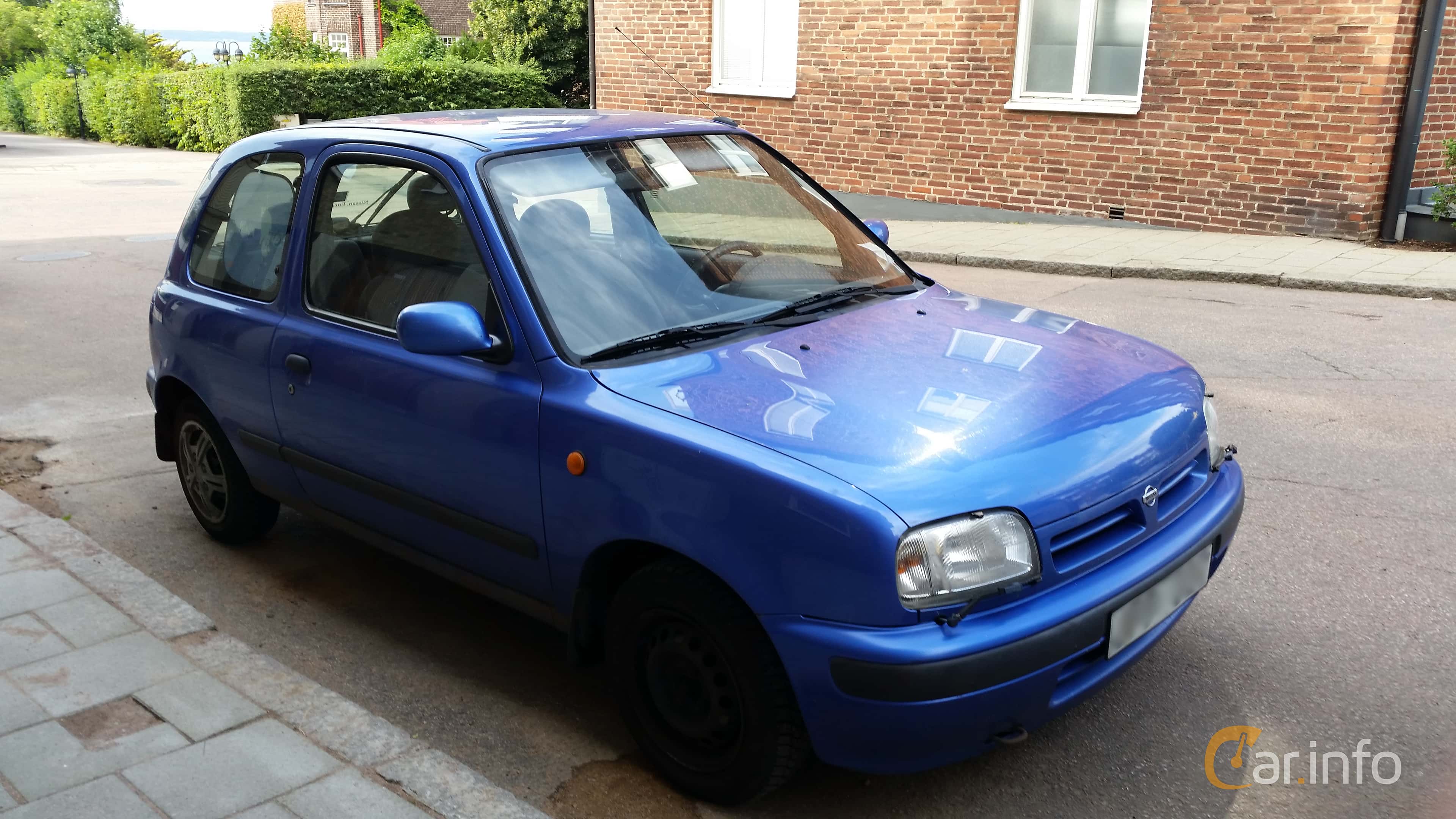 Nissan Micra 3-door 1.3 CVT, 75hp, 1995