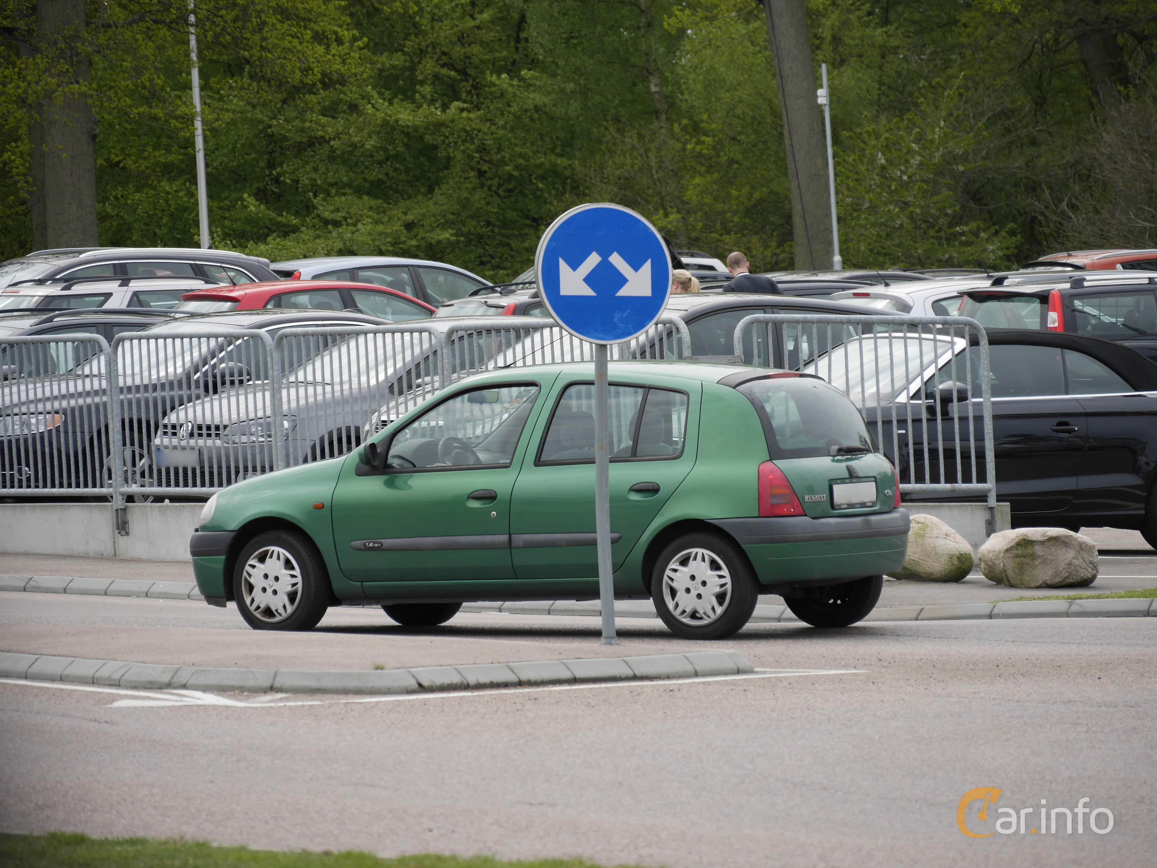 Renault Clio 5-door Hatchback 1.4 Automatic, 98hp, 2001