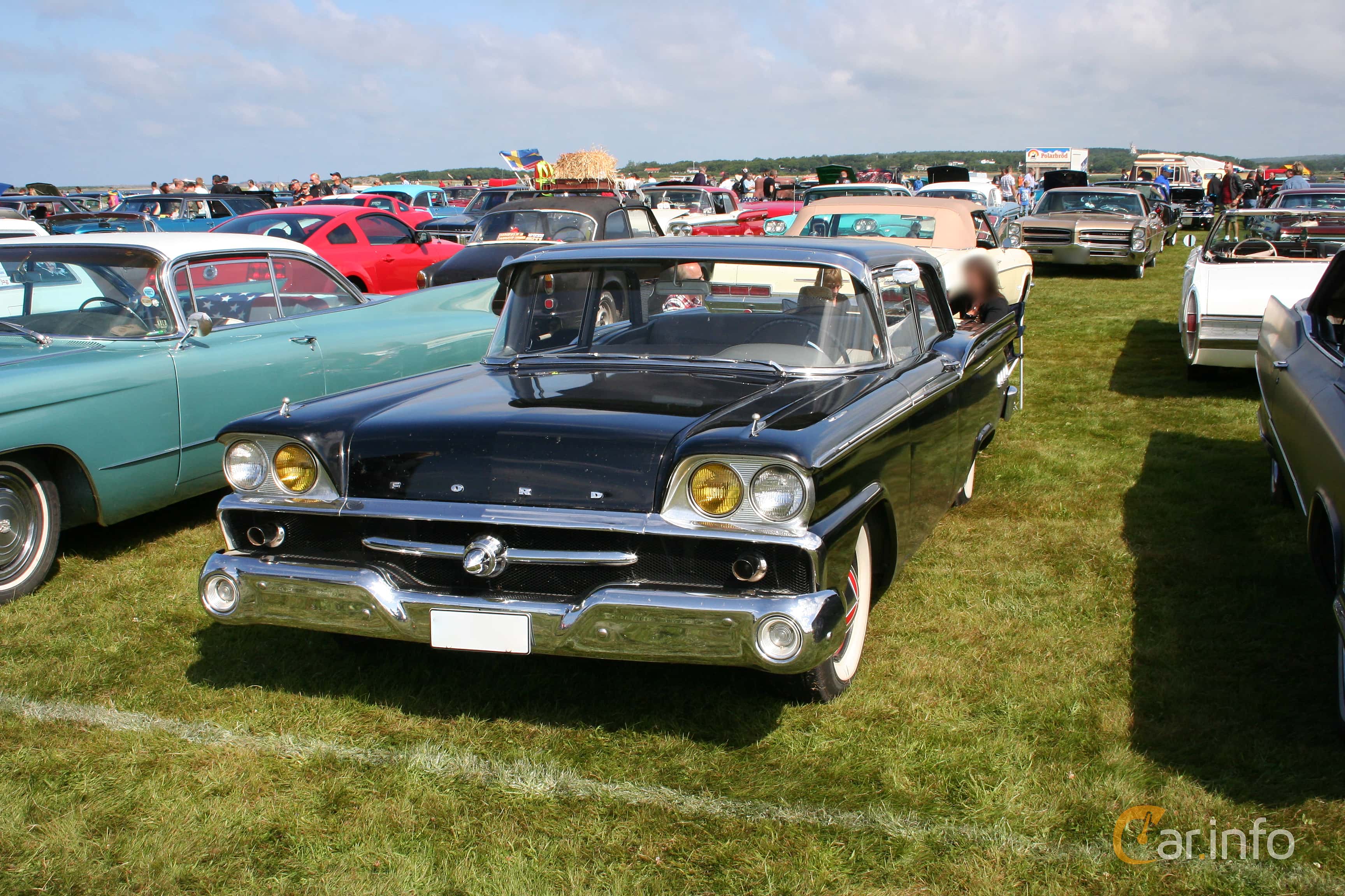 Ford Custom 300 Tudor Sedan 3.7 Automatic, 147hp, 1959