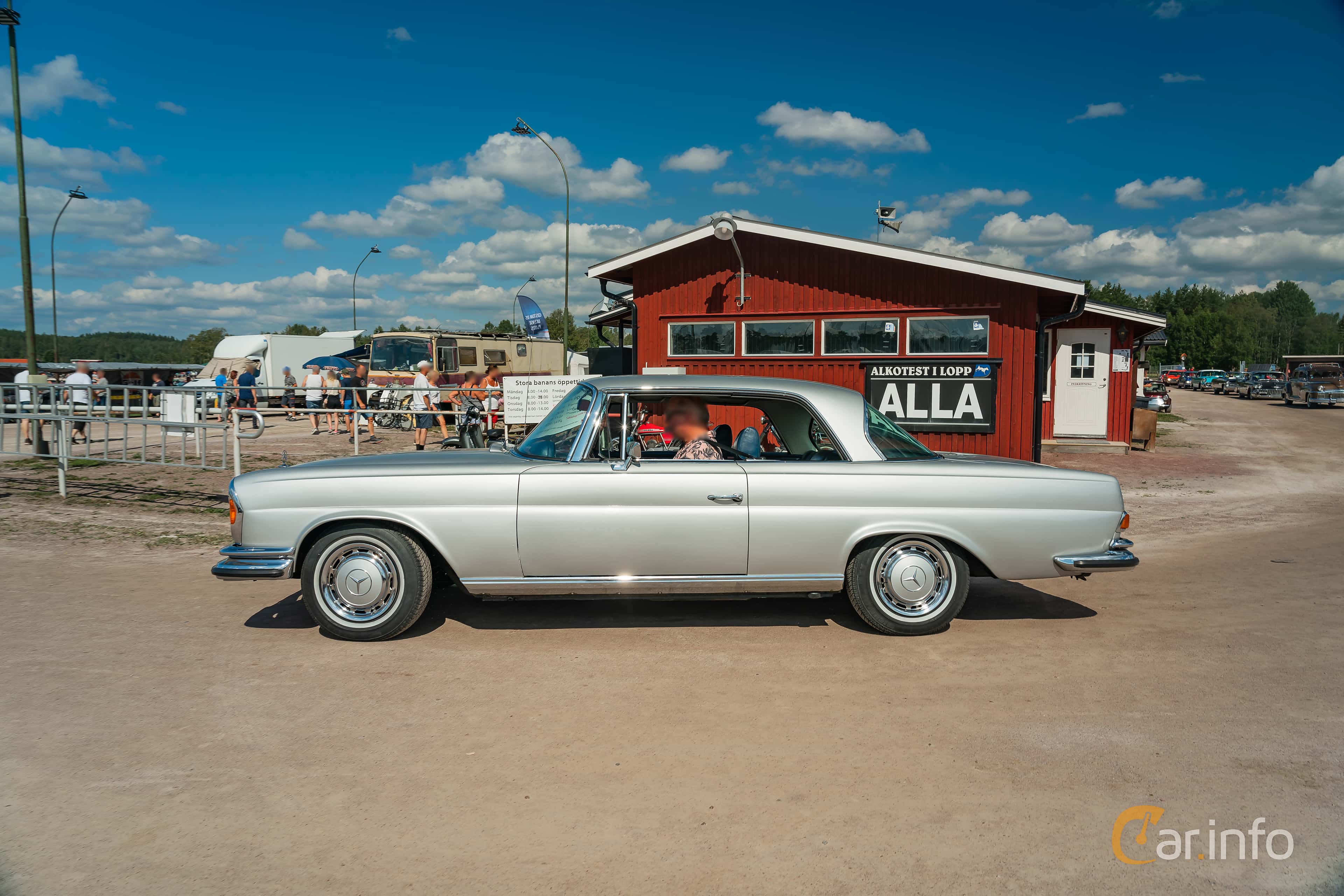 Mercedes-Benz 280 SE 3.5 W111