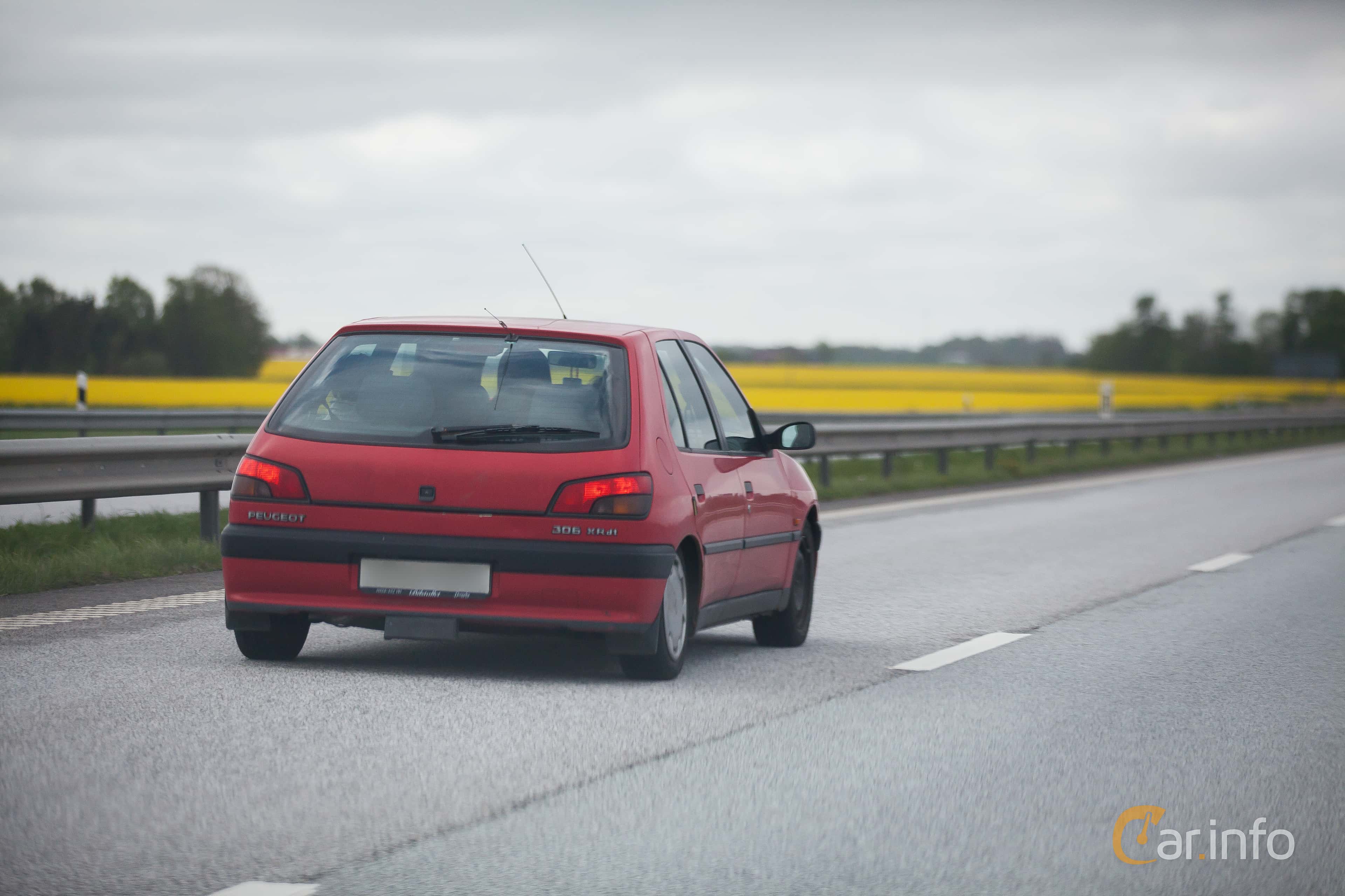 Peugeot 306 5-door 1st Generation Phase I 1.9 TD Manual, 5-speed