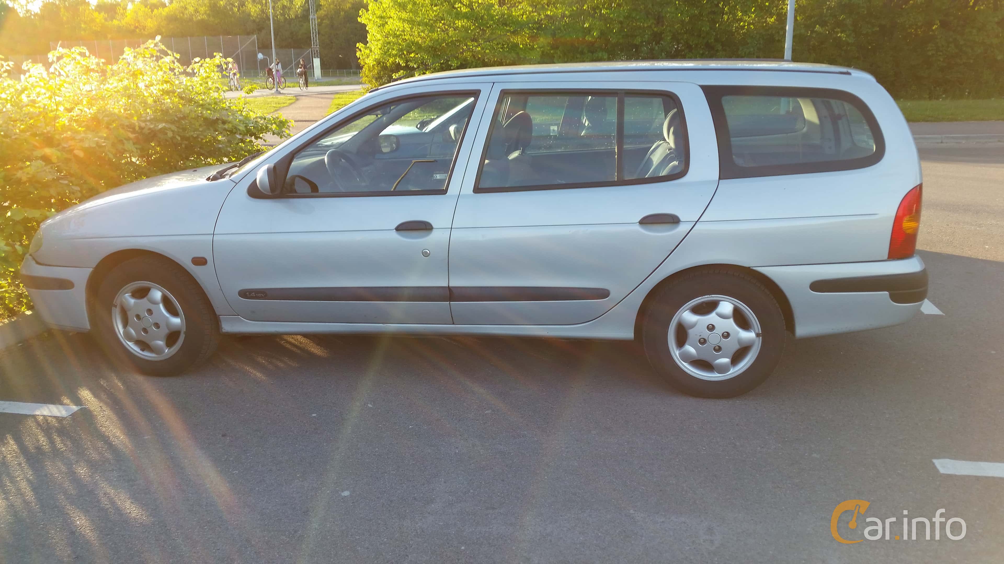 Renault Mégane Grandtour generation I Facelift (Typ BA) 1.4 Manual, 5-speed