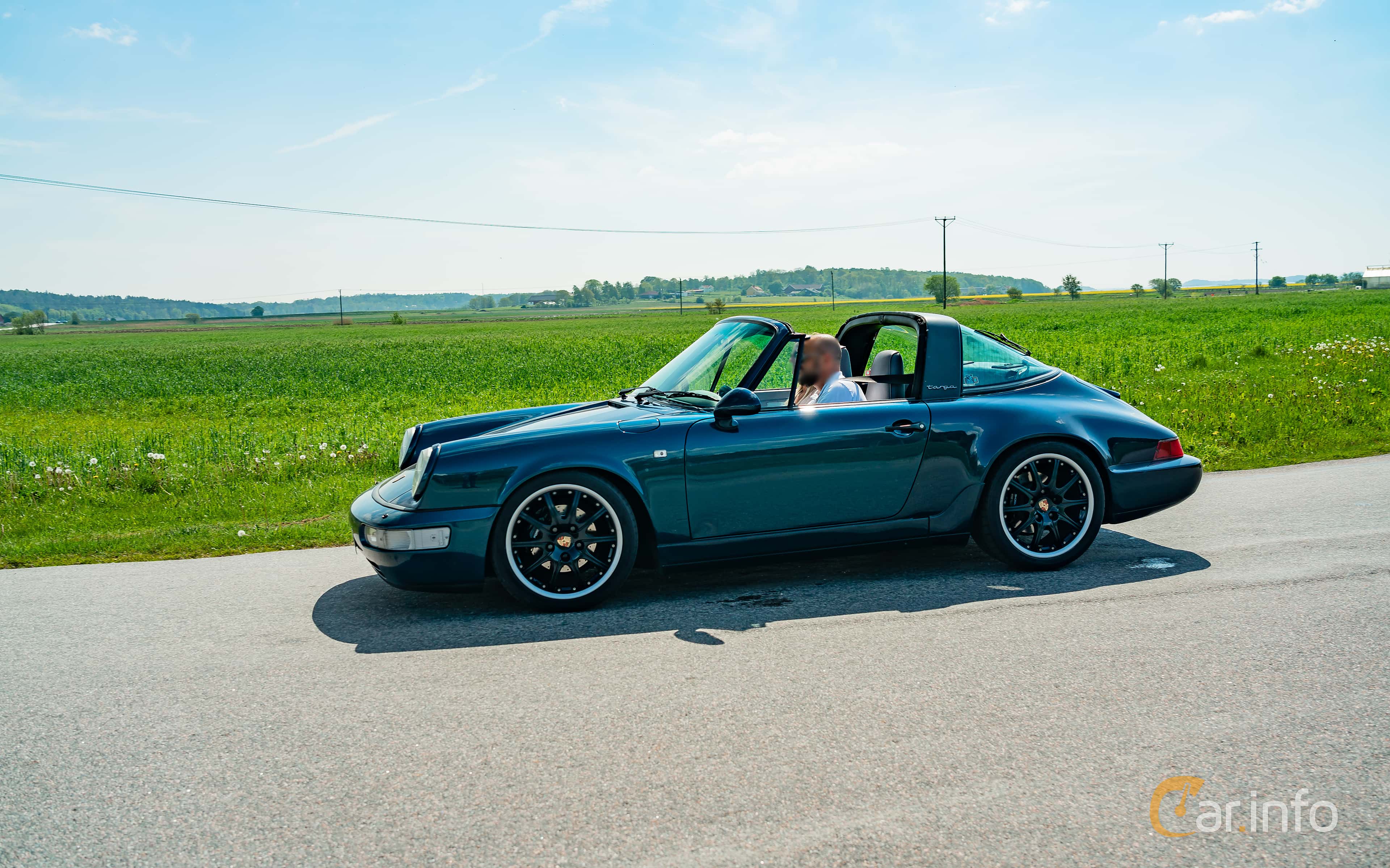 Porsche 911 Carrera 4 Cabriolet  Manual, 250hp, 1992
