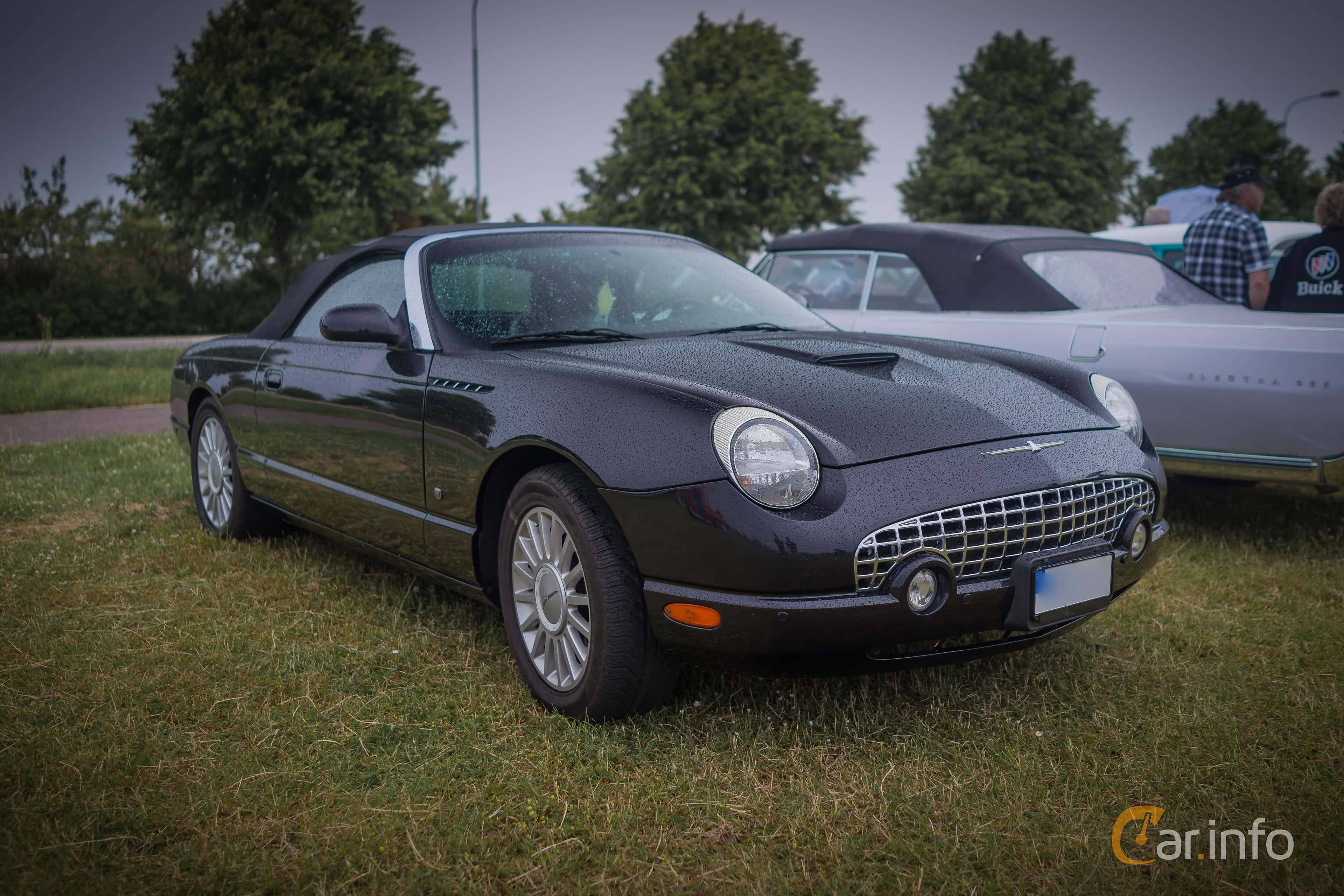 Ford Thunderbird Convertible 3.9 V8 Automatic, 284hp, 2004