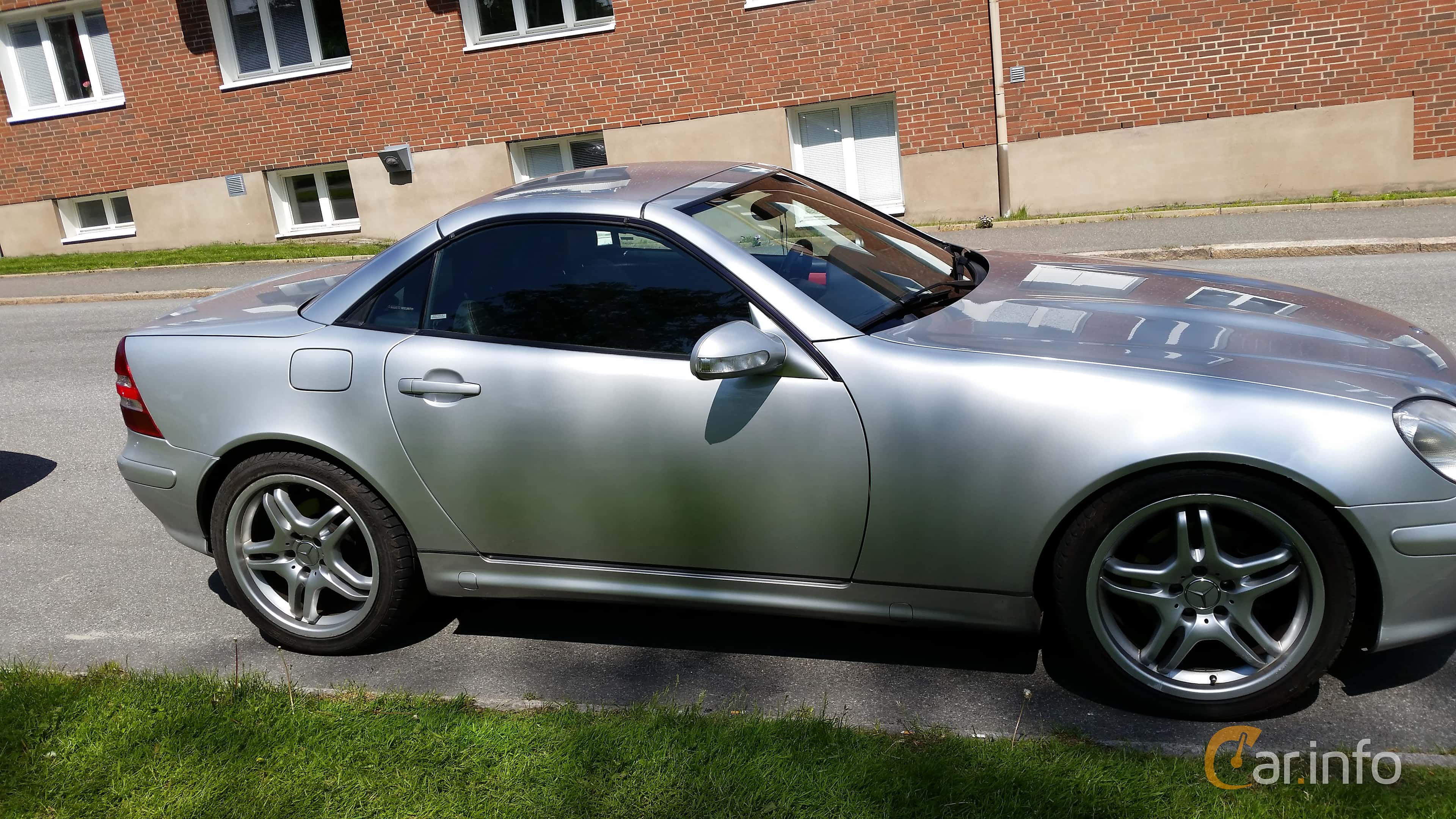 Mercedes-Benz SLK 320  218hp, 2000