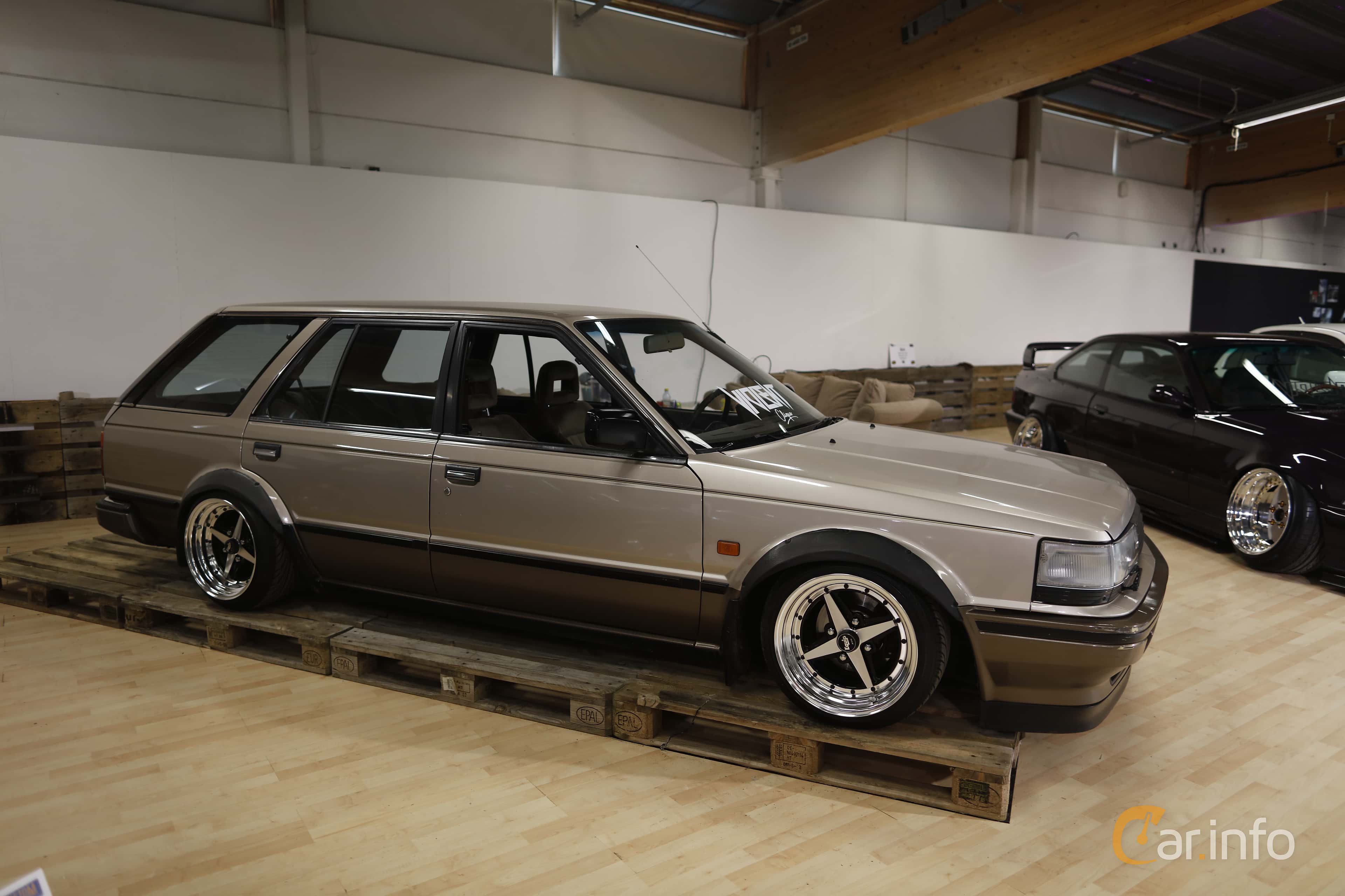 Nissan Bluebird Hatchback 2.0 Manual, 102hp, 1987