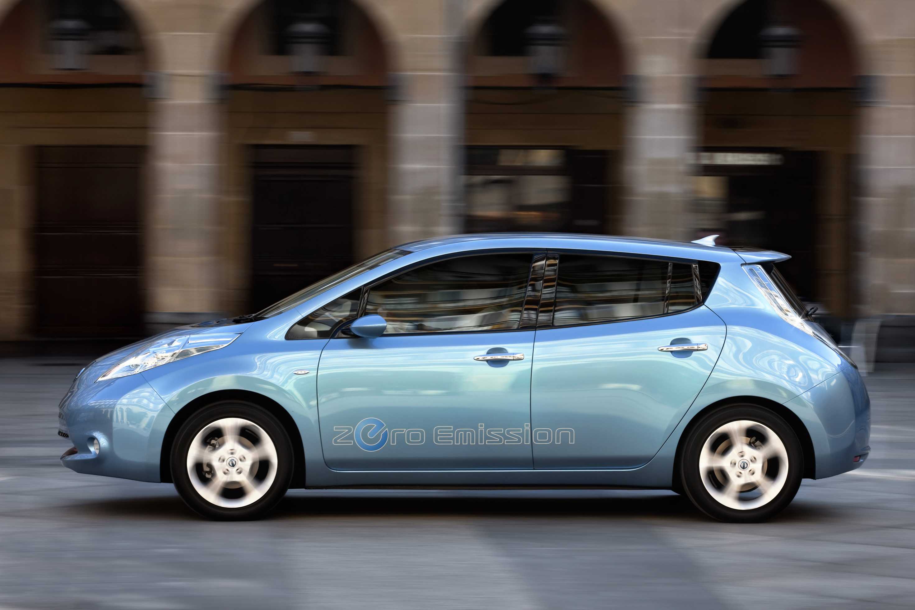 Nissan Leaf 24 kWh Single Speed, 109hp, 2010