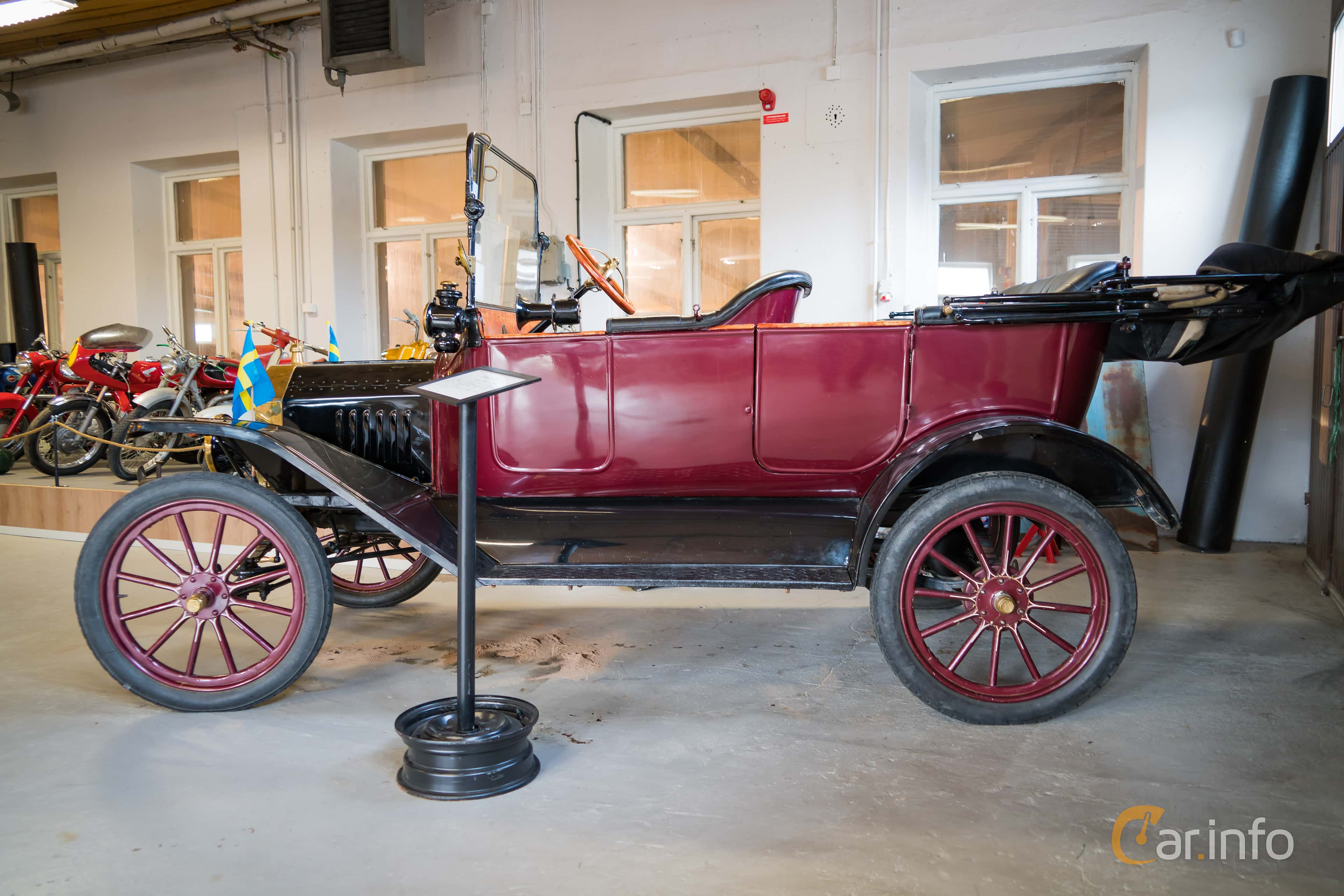 Ford Model T Touring 2.9 Manual, 20hp, 1916
