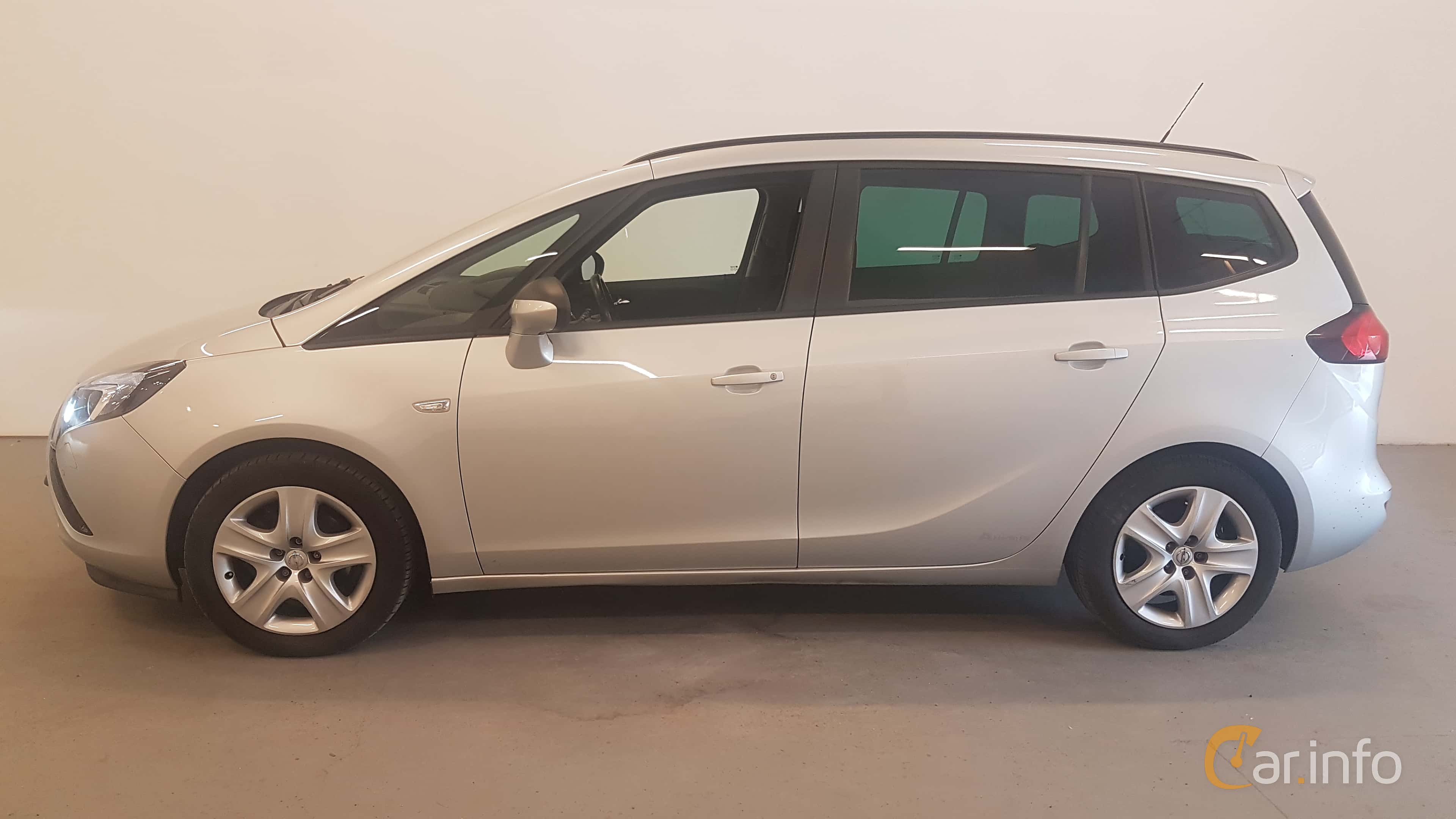 Opel Zafira Tourer 1.6 CDTI ecoFLEX Manual, 136hp, 2015