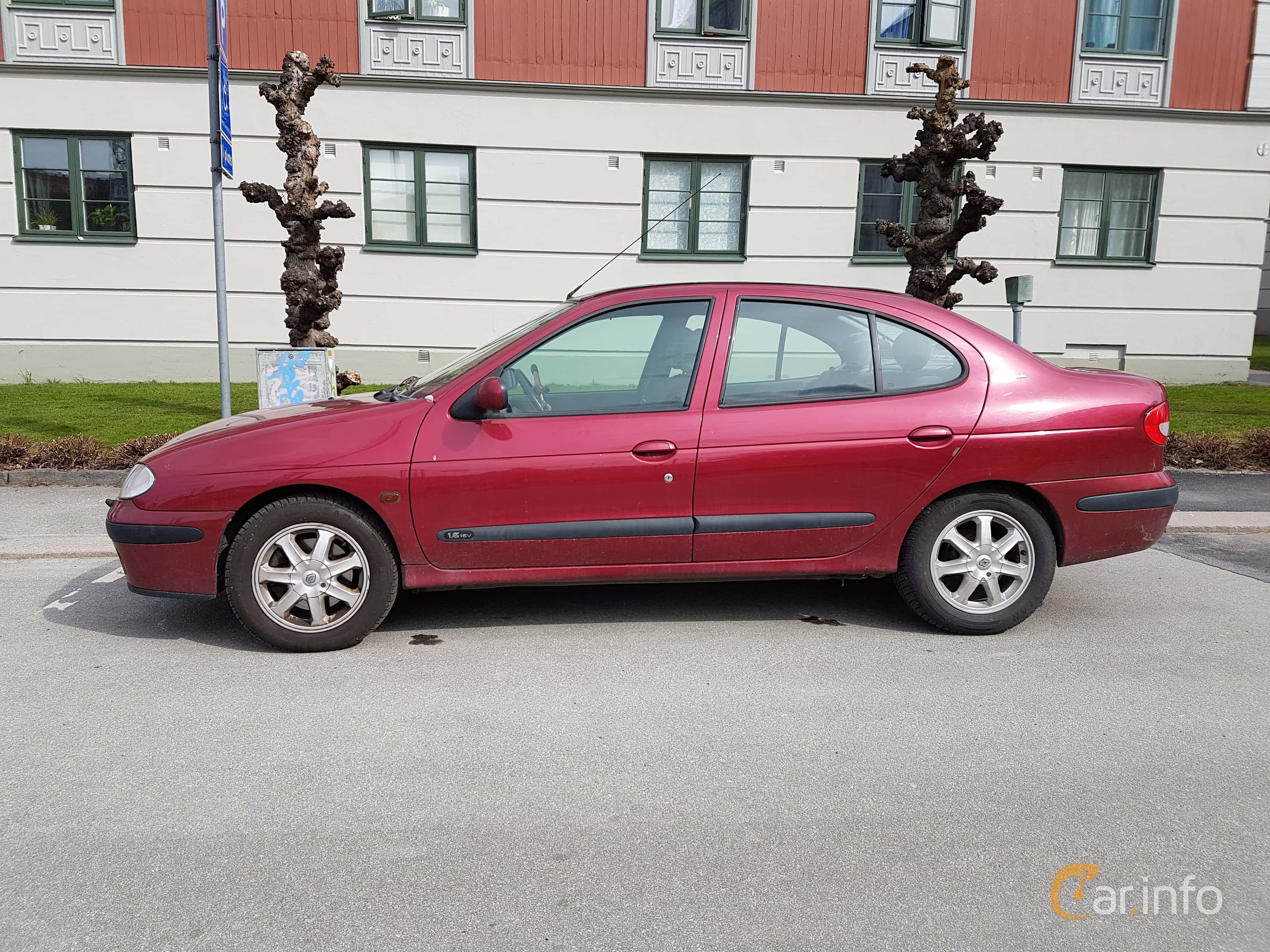 Renault Mégane Classic 1.6 Manual, 107hp, 2002