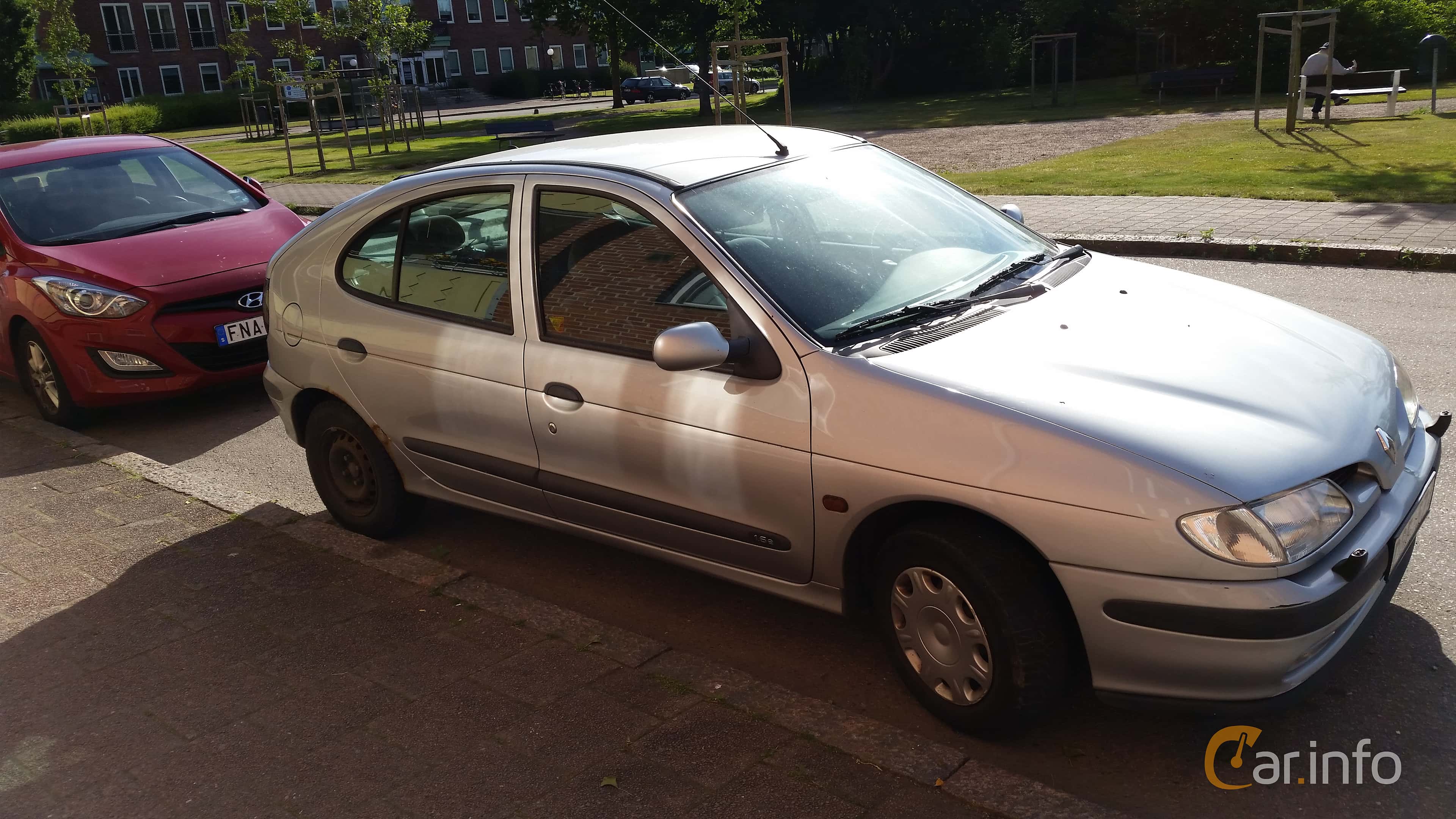 Renault Mégane 1.6 e 90hp, 1998
