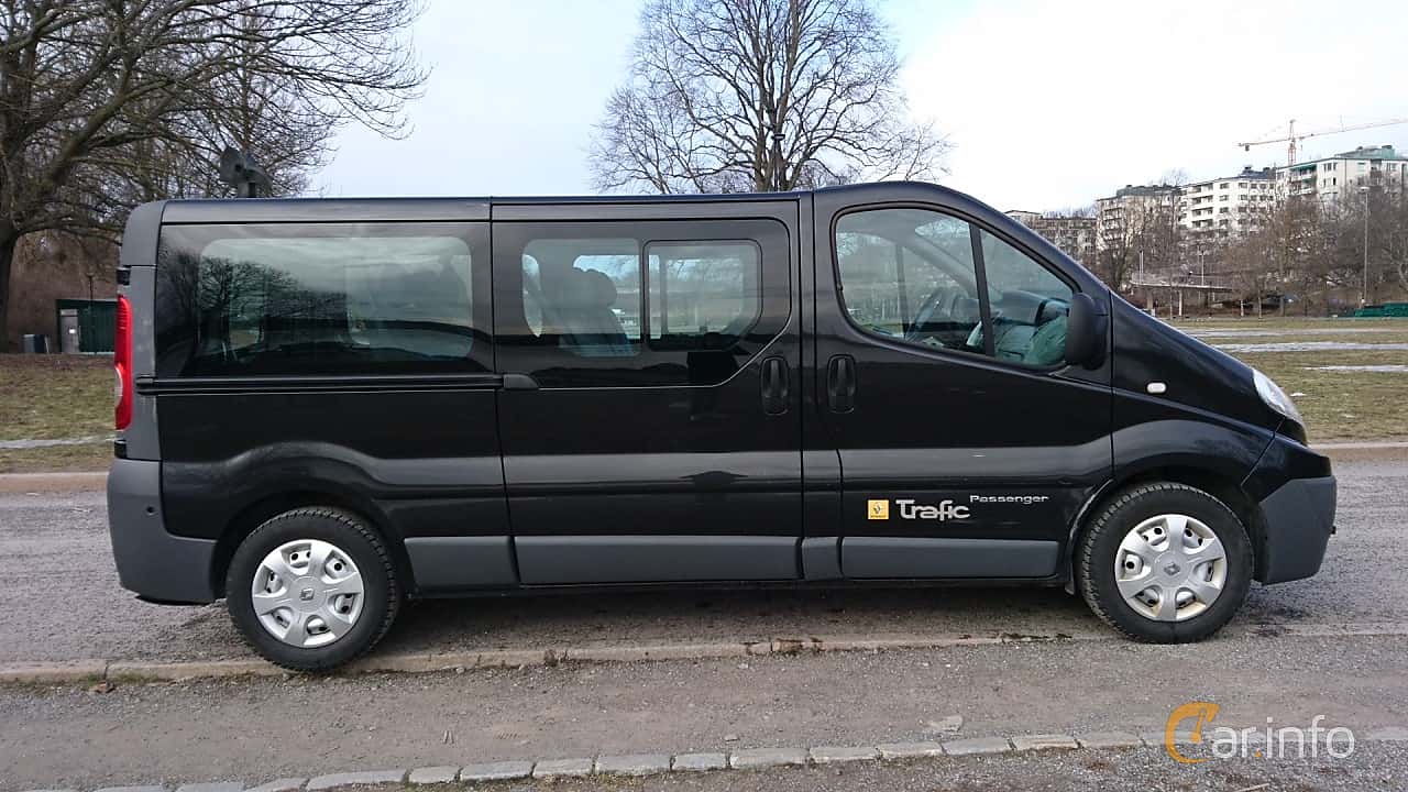 Renault Trafic Minibus 2.5 dCi Manual, 146hp, 2012