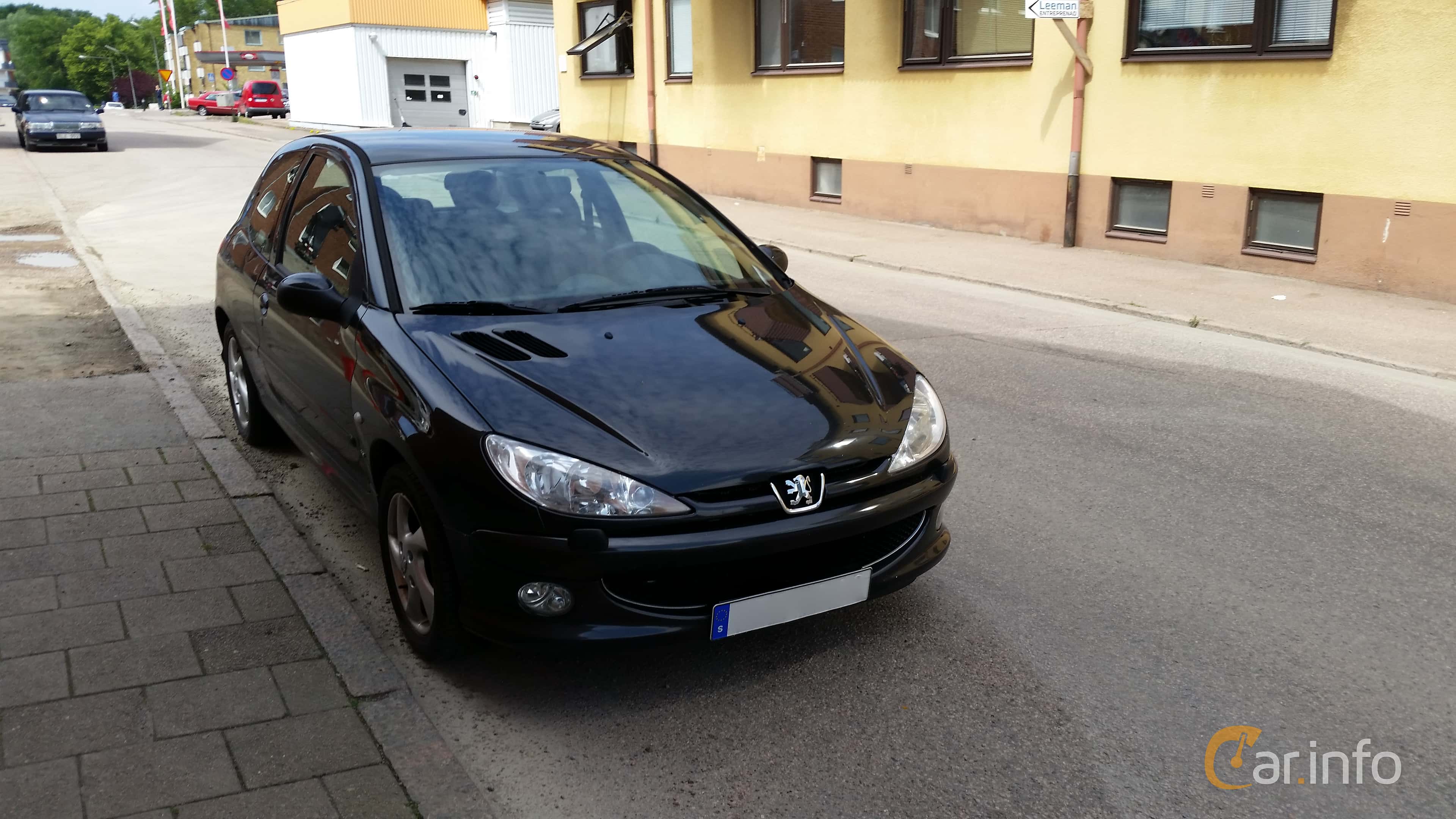 Peugeot 206 3-door 1.6 Manual, 109hp, 2003