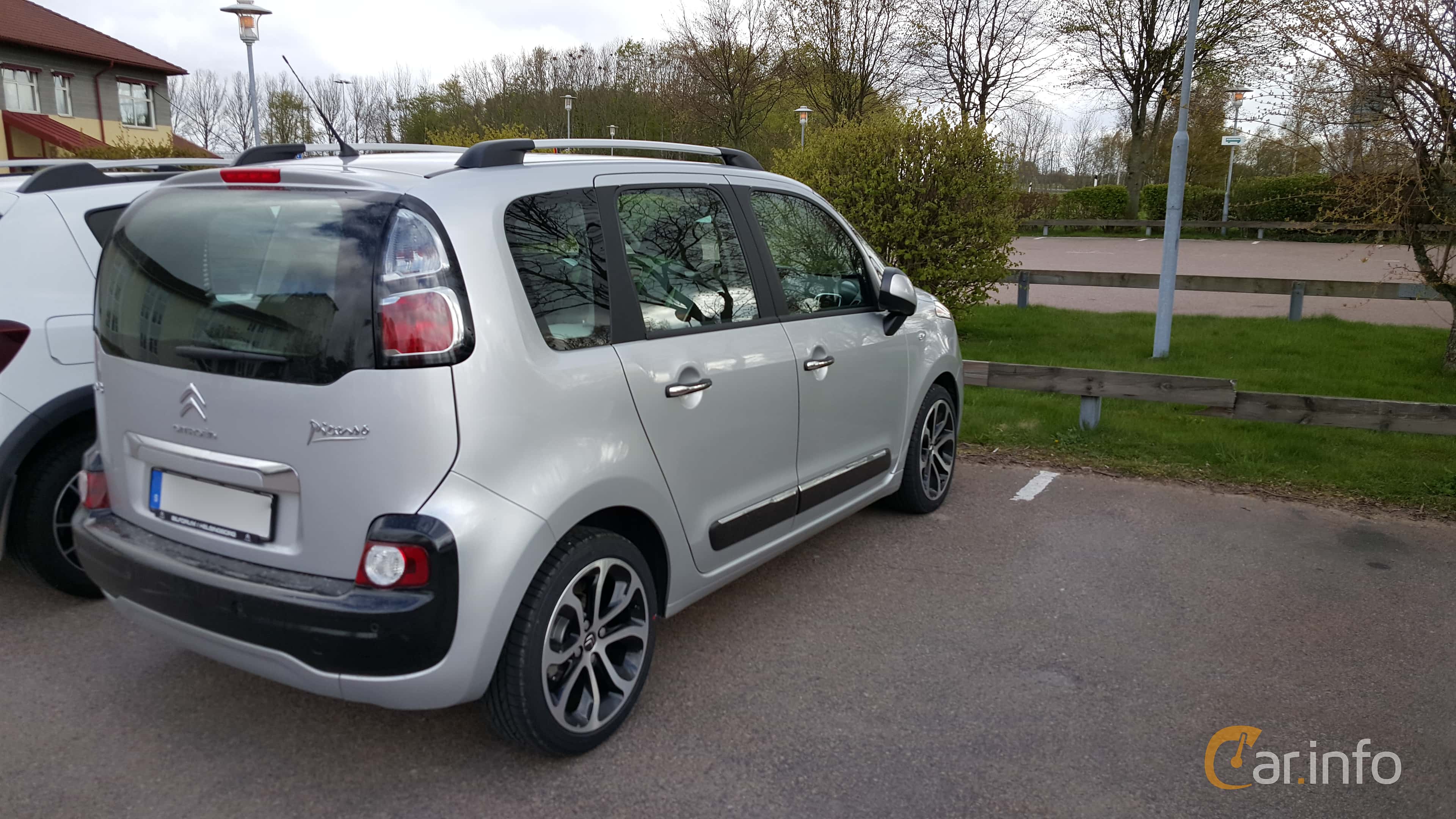 Citroën C3 Picasso 1.4 VTi Manual, 95hp, 2013