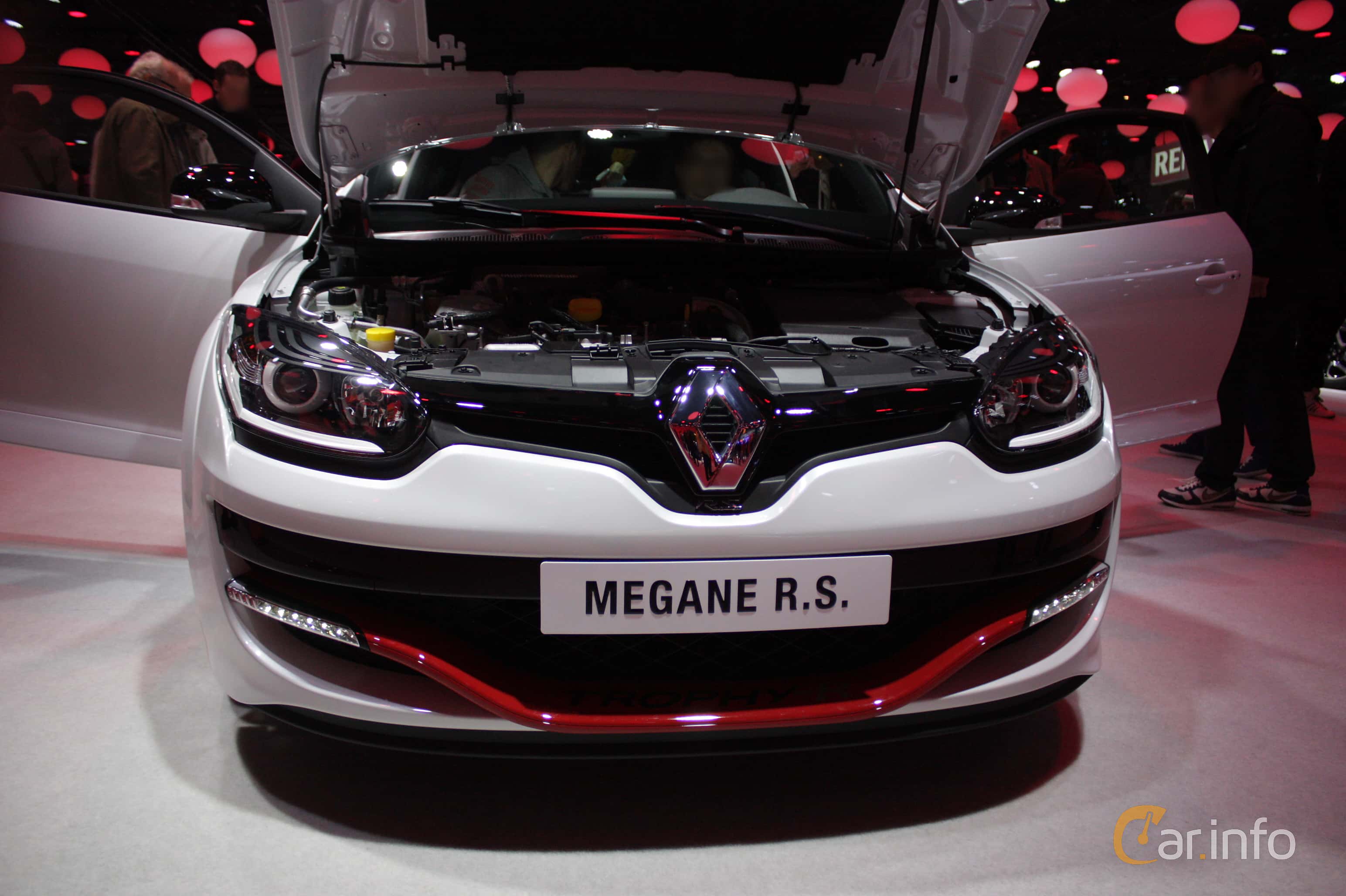 Renault Mégane RS Trophy 2.0 Manual, 275hp, 2015