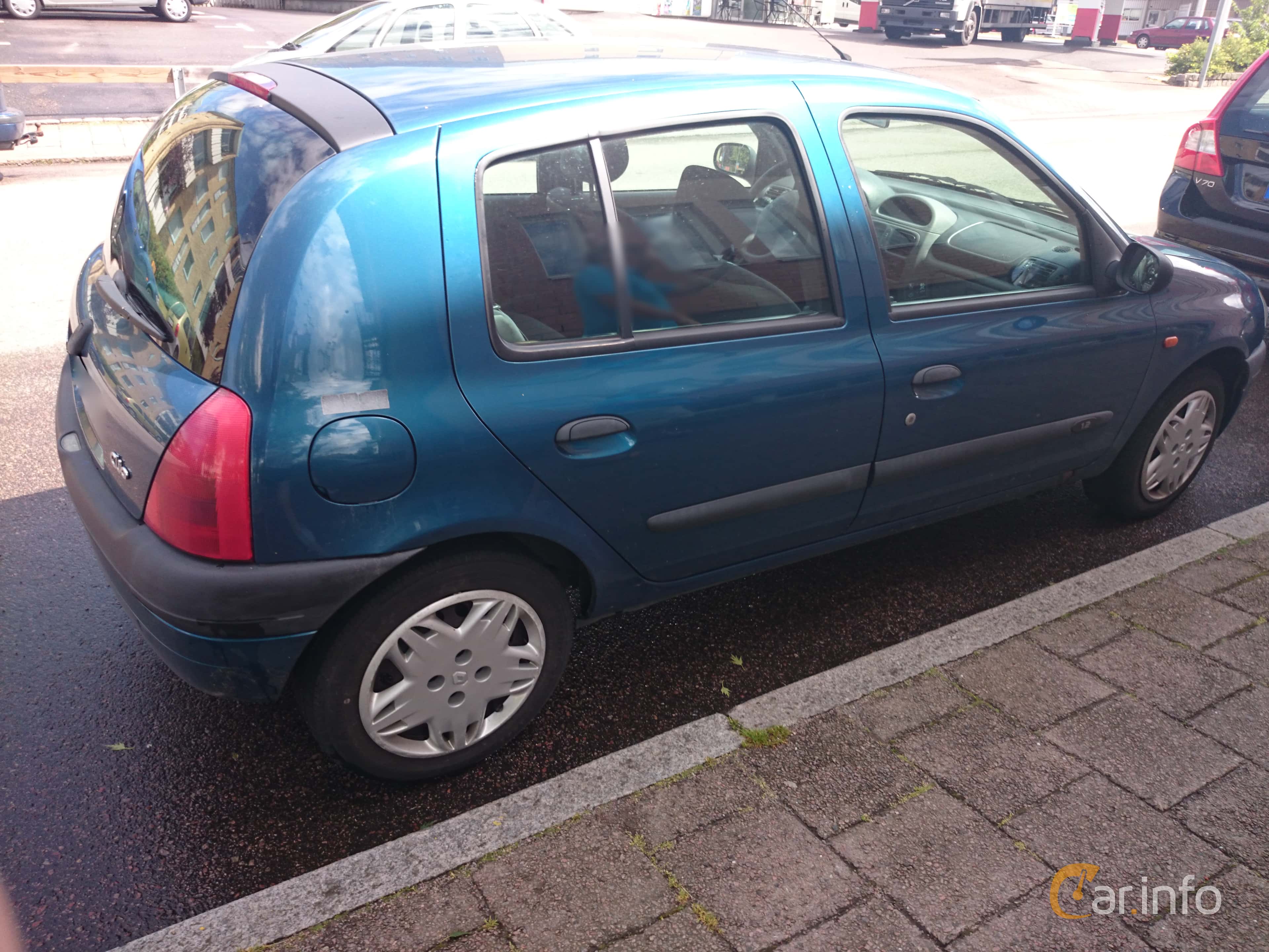 Renault Clio 5-door Hatchback generation II Phase I 1.2 Manual, 5-speed