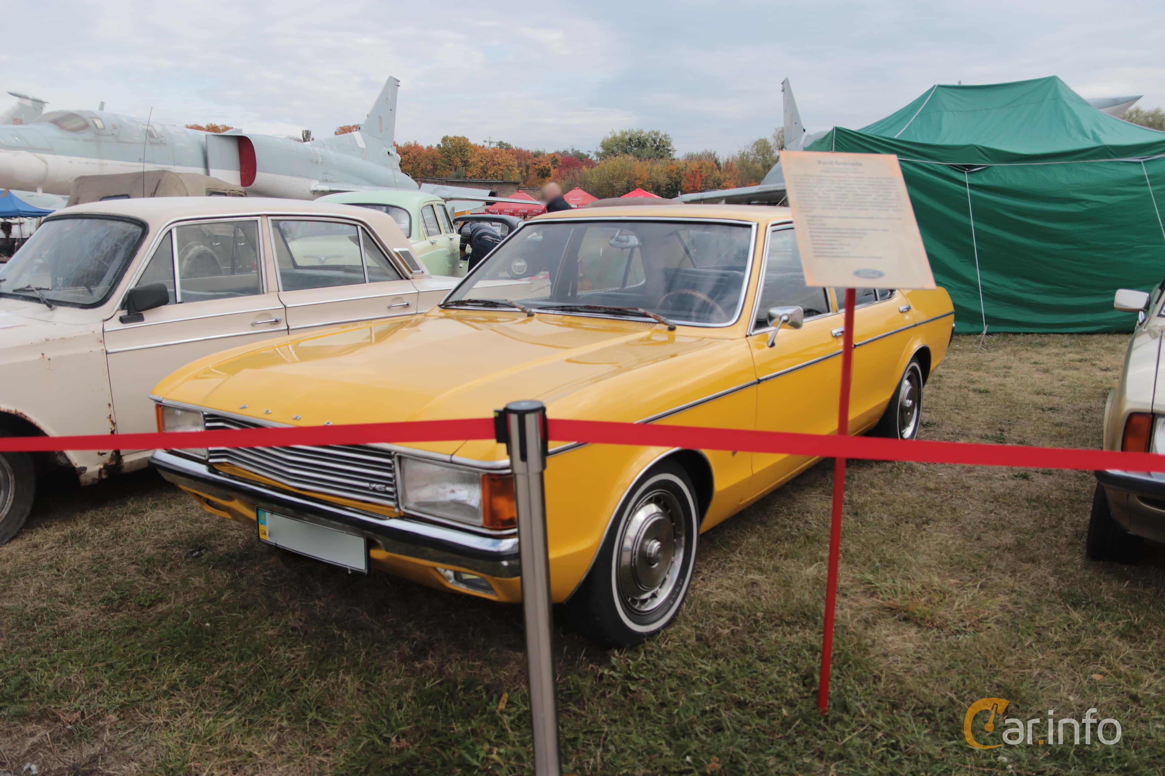 Ford Granada 4-door Sedan 3.0 V6 Manual, 138hp, 1972