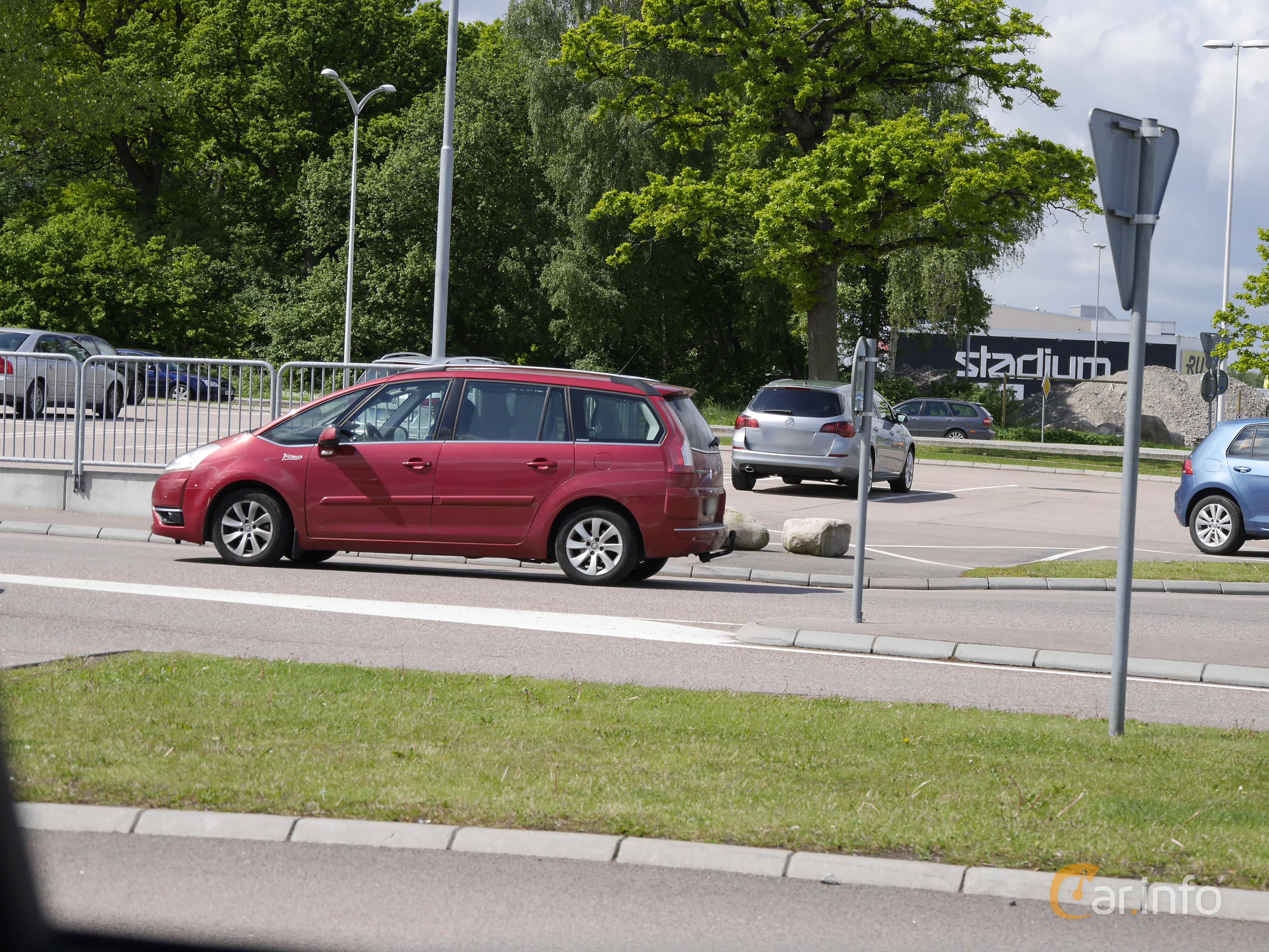 Citroën Grand C4 Picasso 1st Generation 2.0 HDiF  EGS, 6-speed