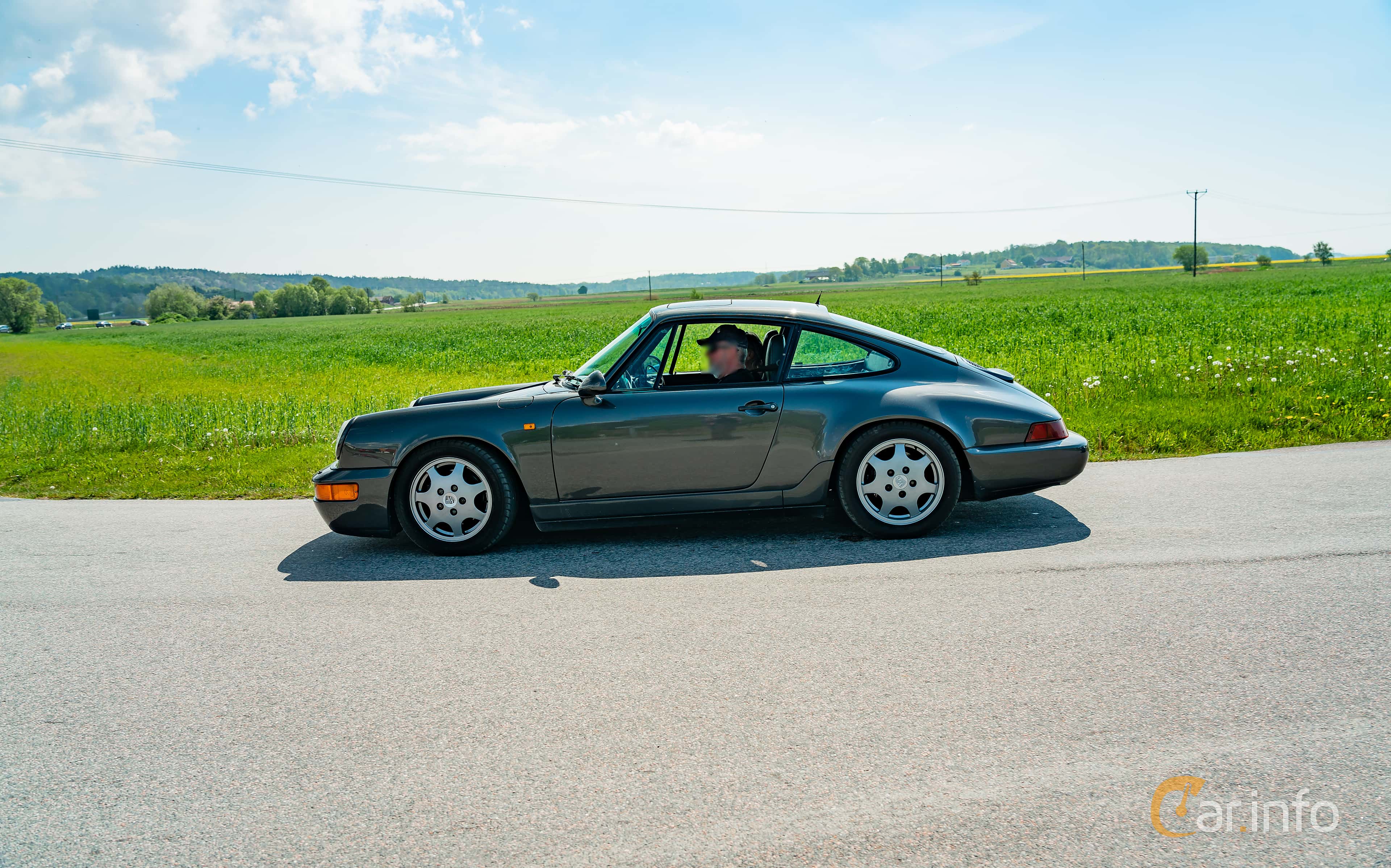 Porsche 911 Carrera 4  Manual, 250hp, 1989