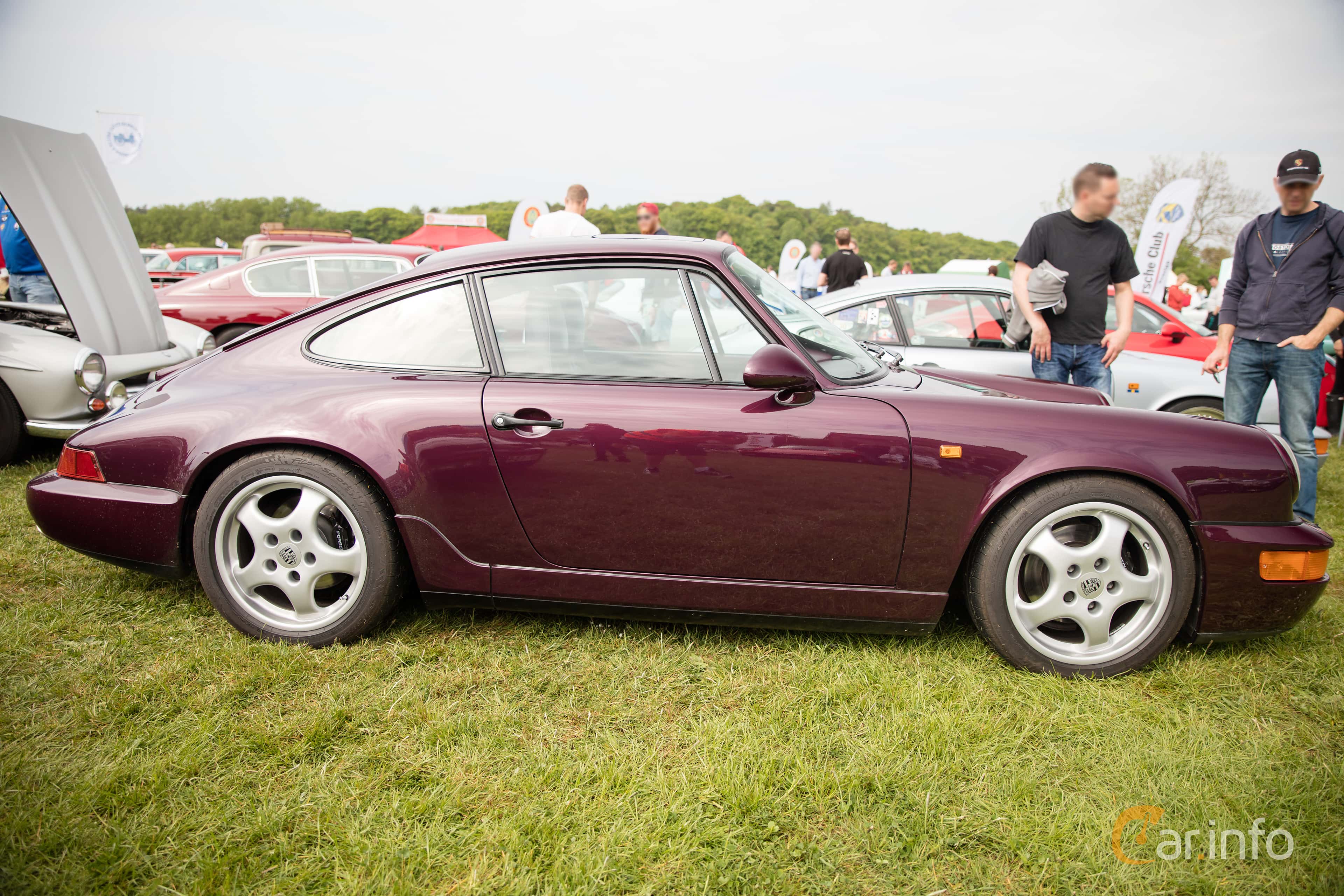 Porsche 911 Carrera 2  250hp, 1992