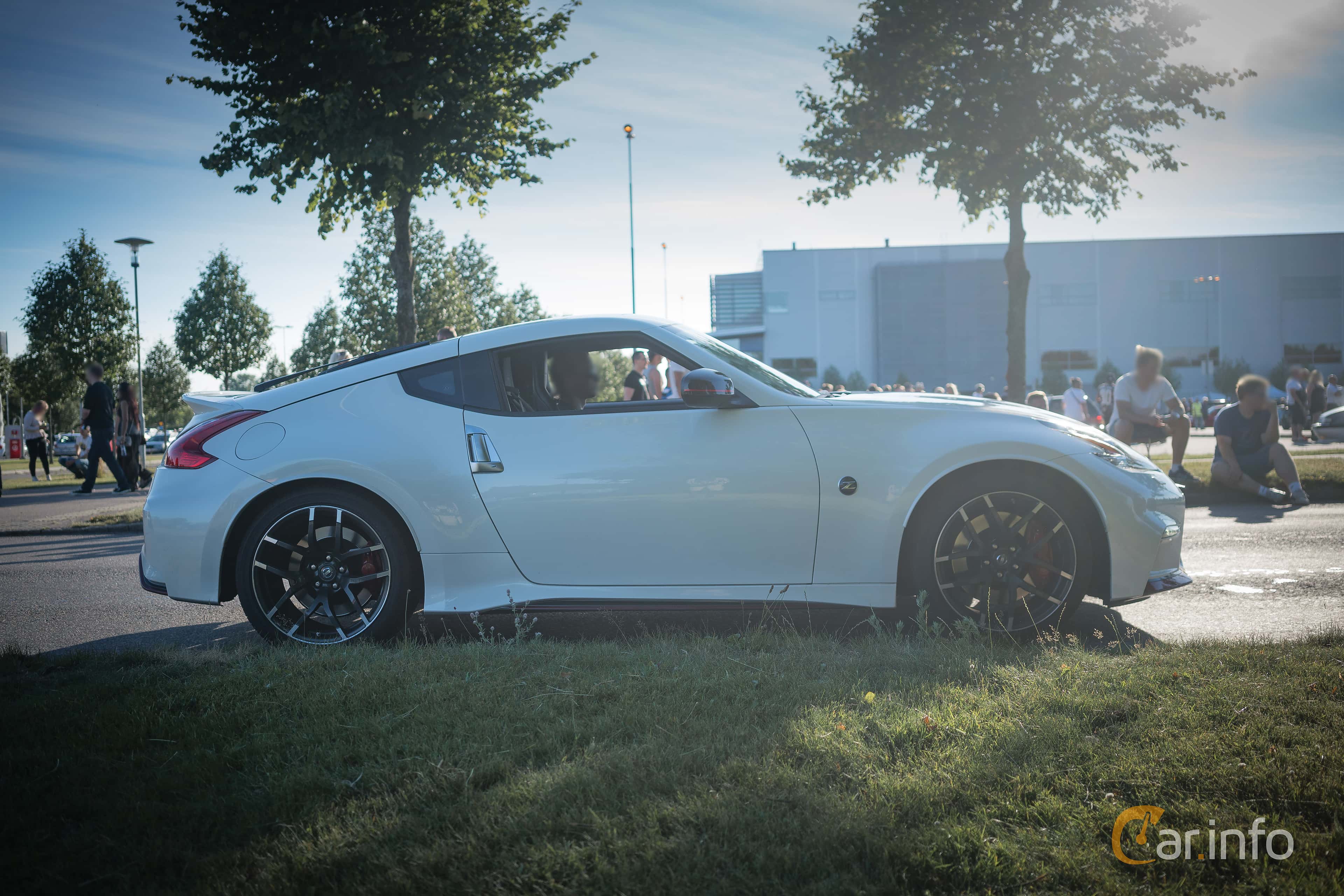 Nissan 370Z Nismo 3.7 V6 Automatic, 344hp, 2015