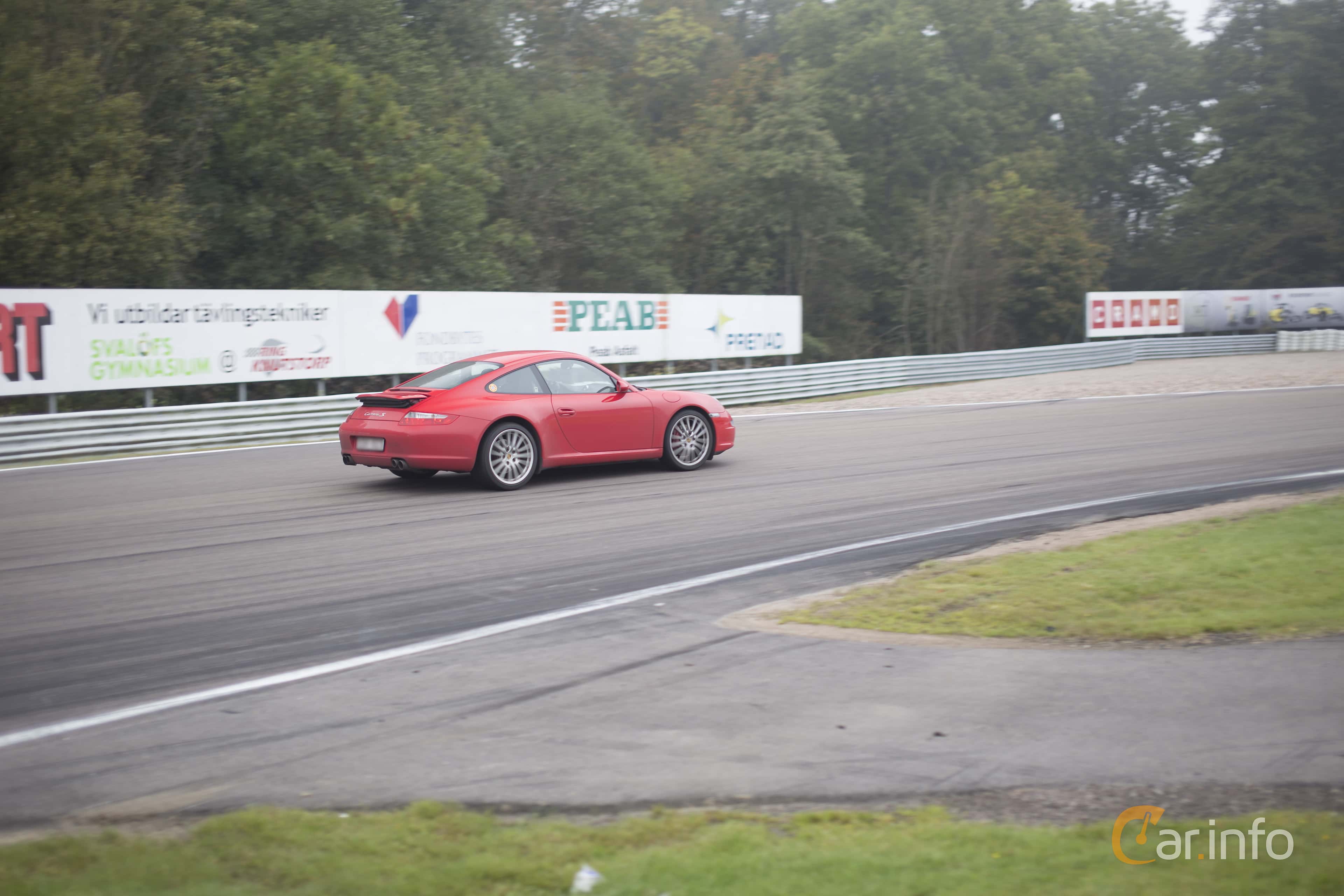Porsche 911 Carrera S  Manual, 355hp, 2005