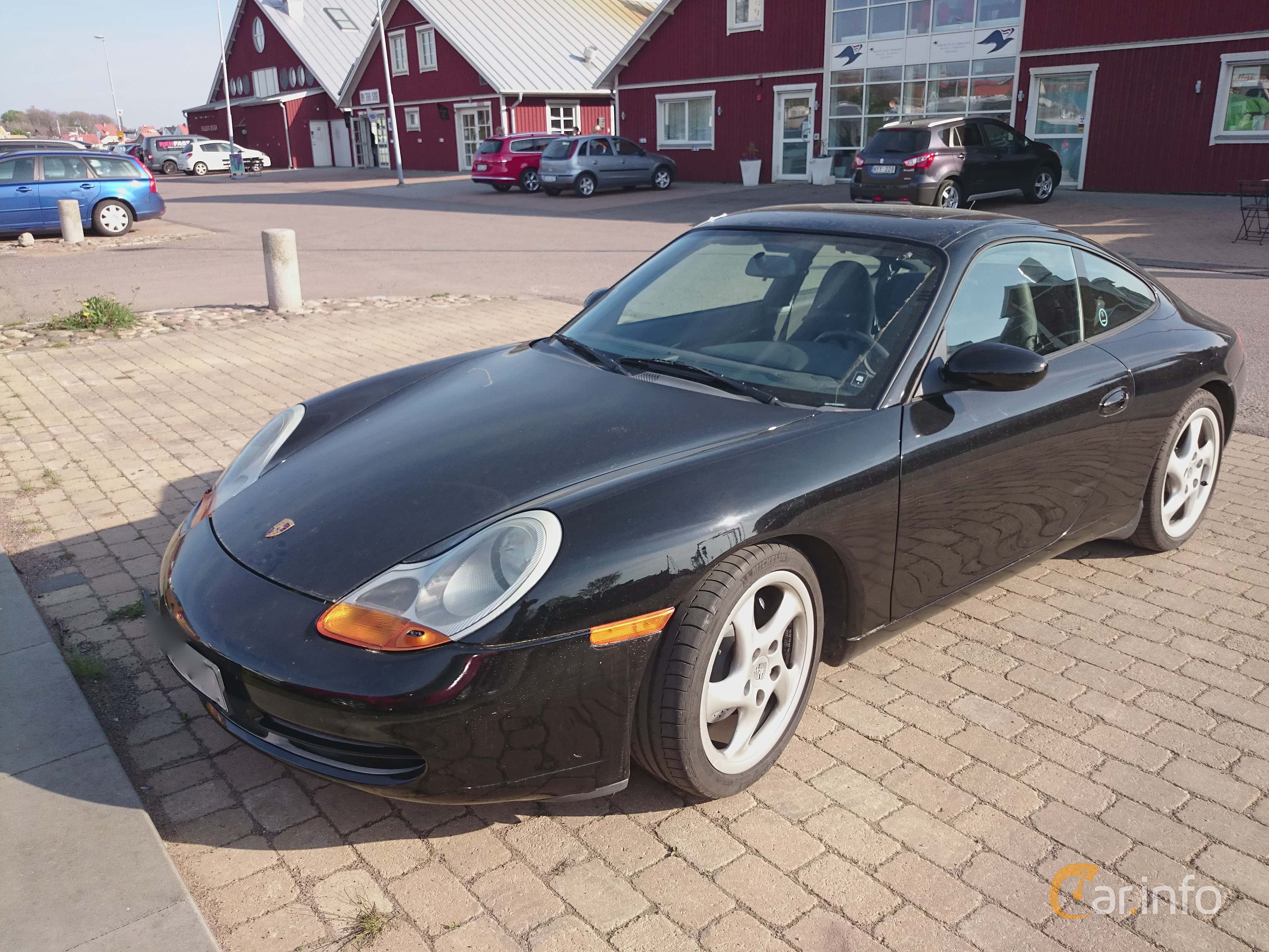 Porsche 911 Carrera  Manual, 300hp, 1998