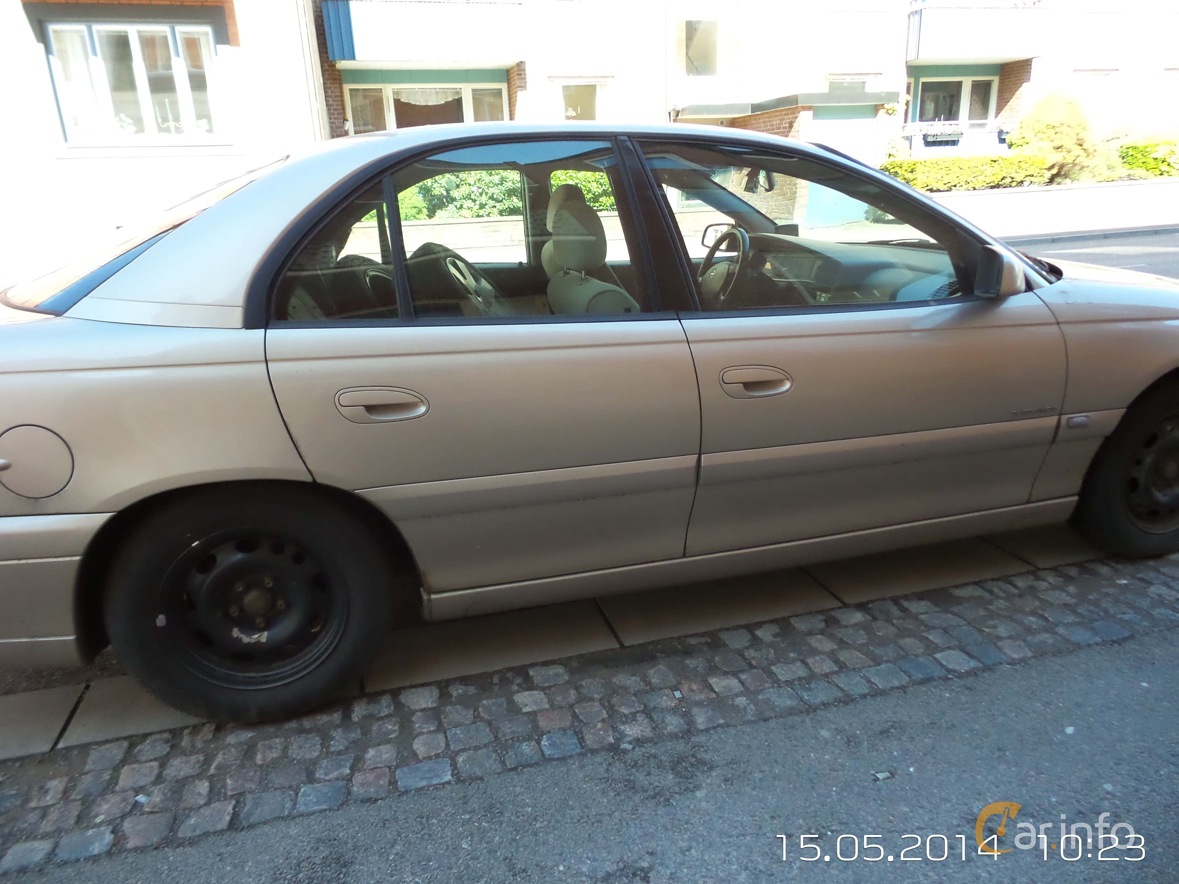 Opel Omega generation B2 2.6 V6