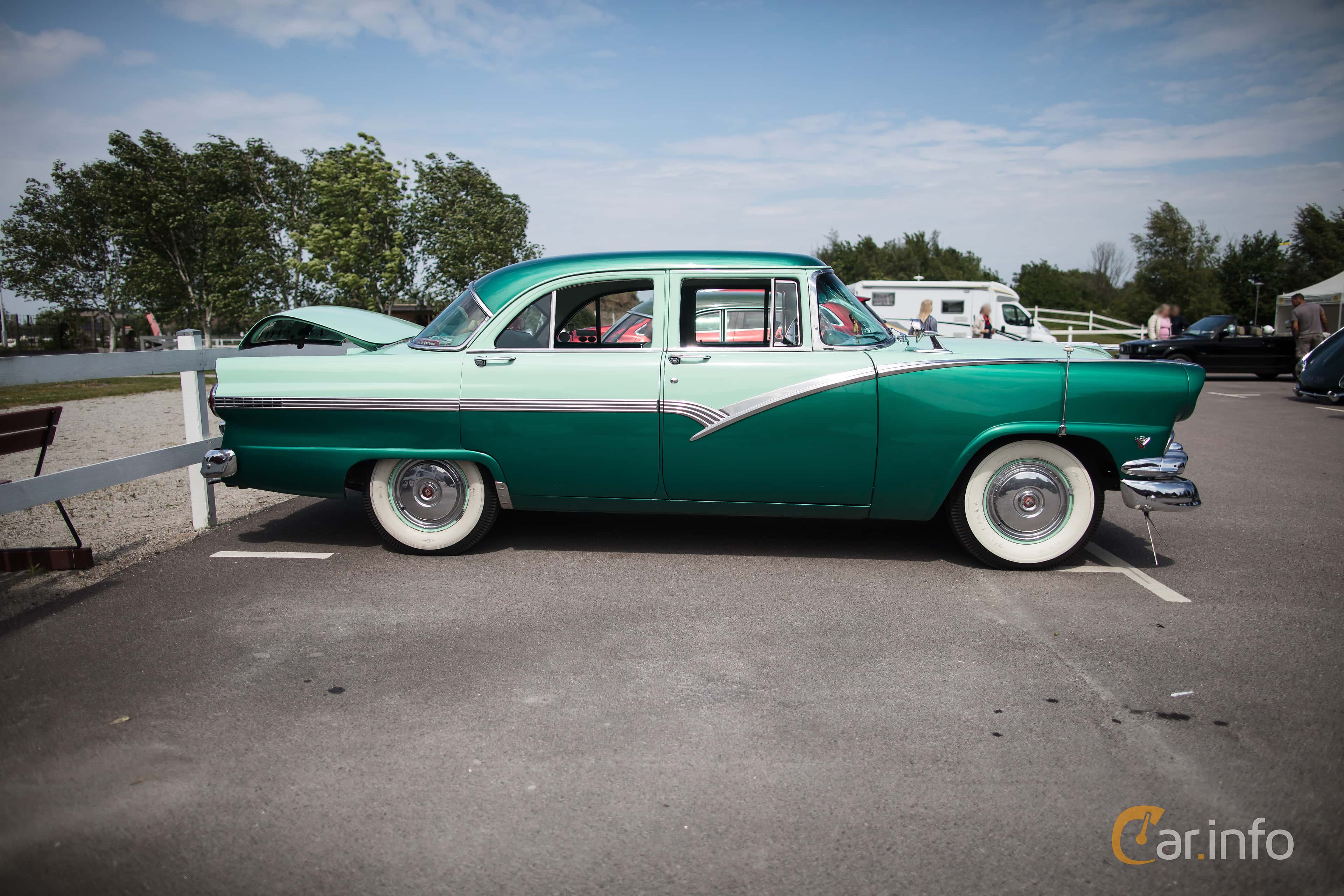 Ford Customline 4.5 V8 2nd Generation