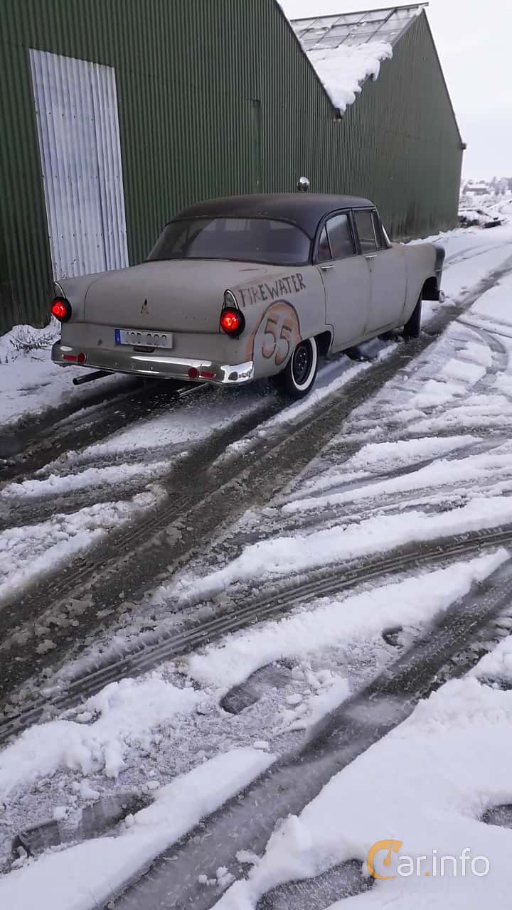 Ford Mainline Fordor Sedan 3.7 Manual, 122hp, 1955