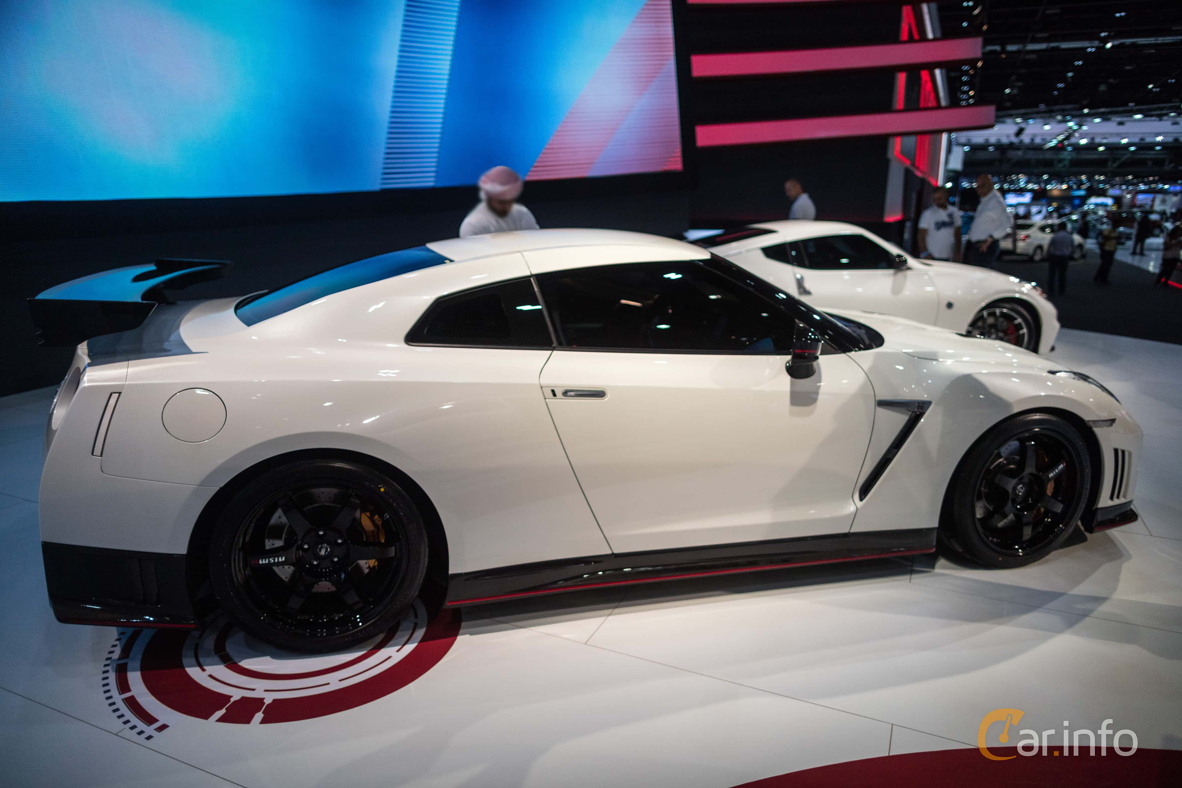 Nissan GT-R Nismo 3.8 V6 4x4 DCT, 604hp, 2016