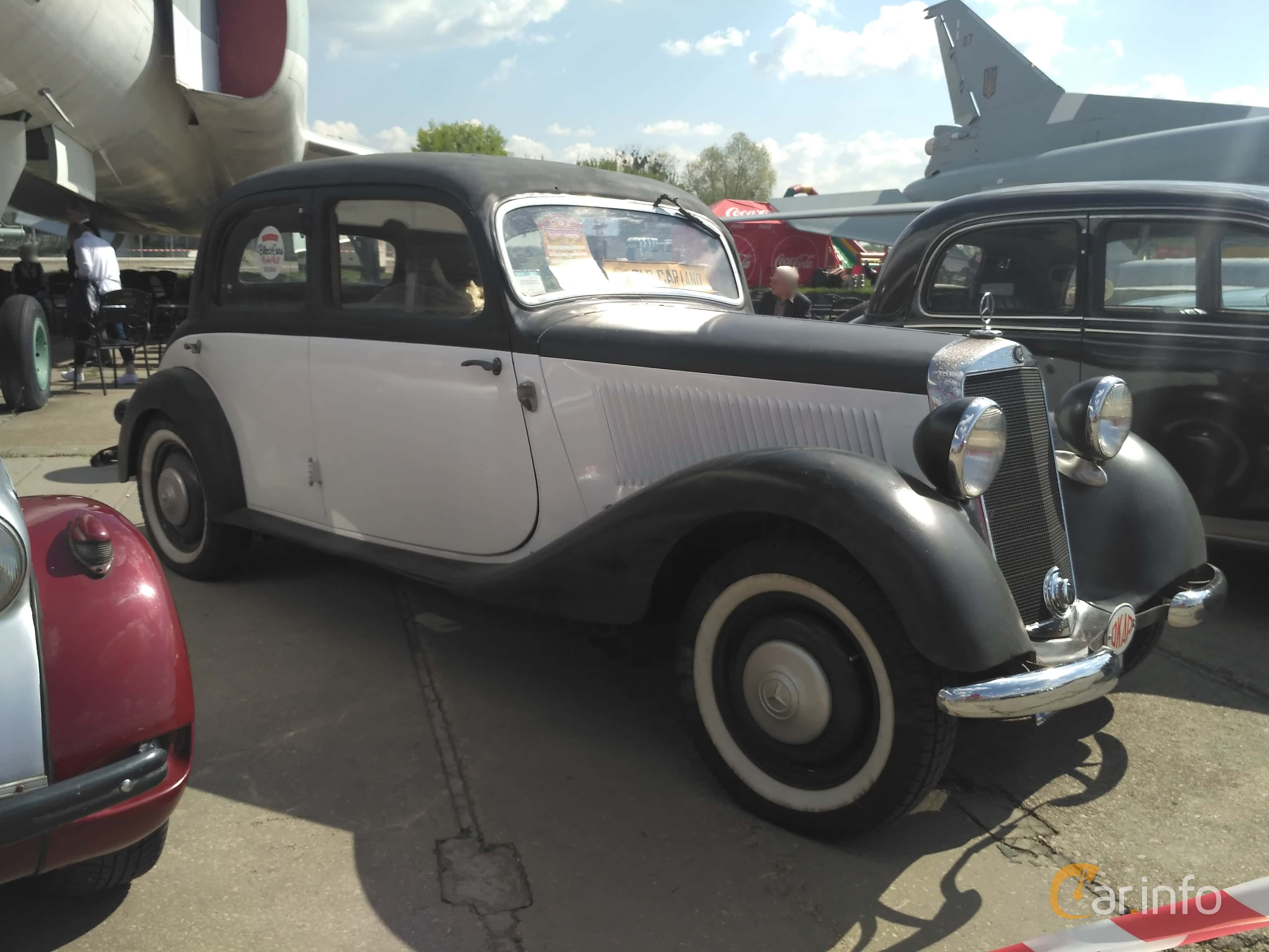 Mercedes-Benz 170 V 4-door Sedan  Manual, 38hp, 1938