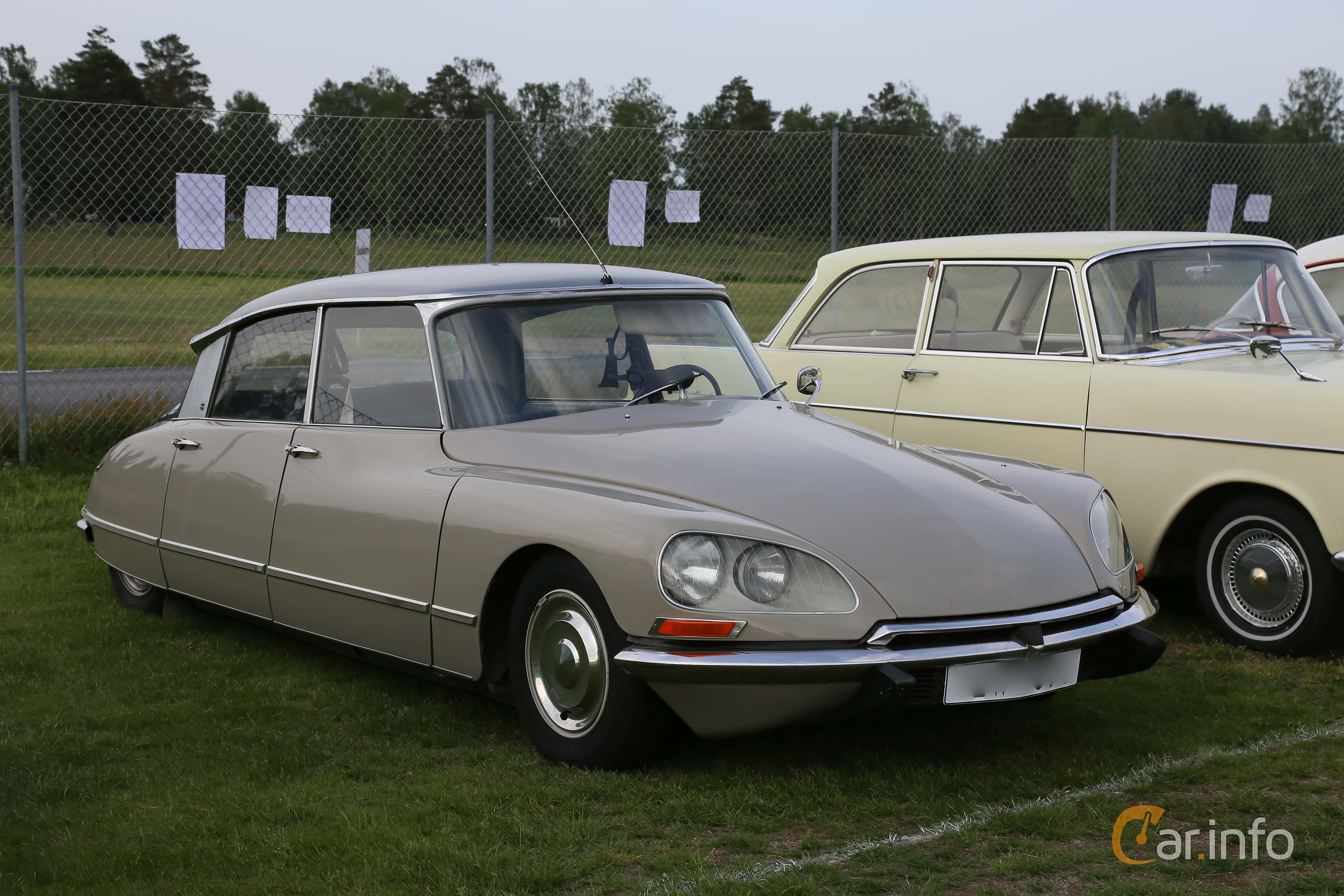 Citroën DS 21 Sedan 2.2 Automatic, 106hp, 1968