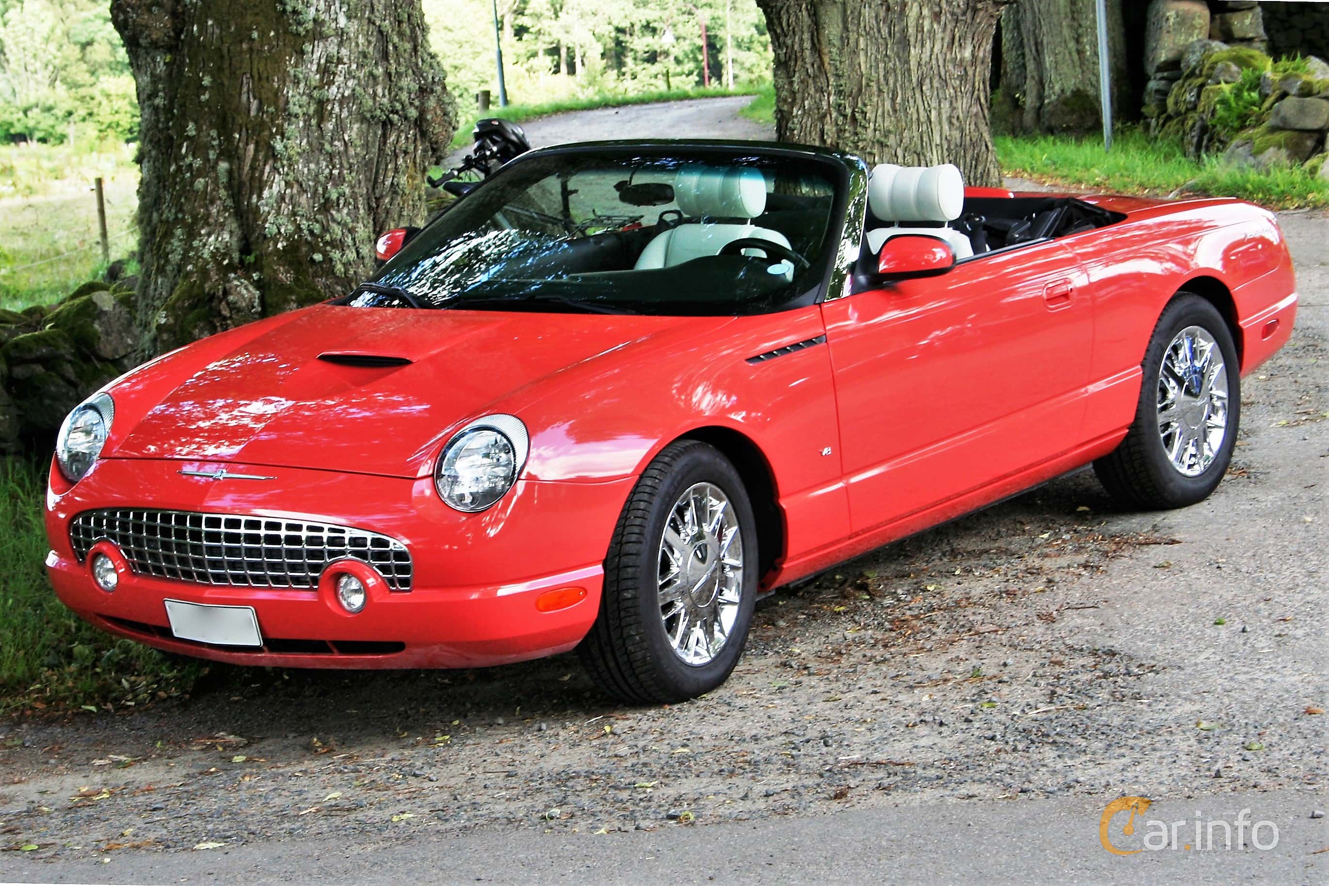 Ford Thunderbird Convertible 3.9 V8 Automatic, 284hp, 2003