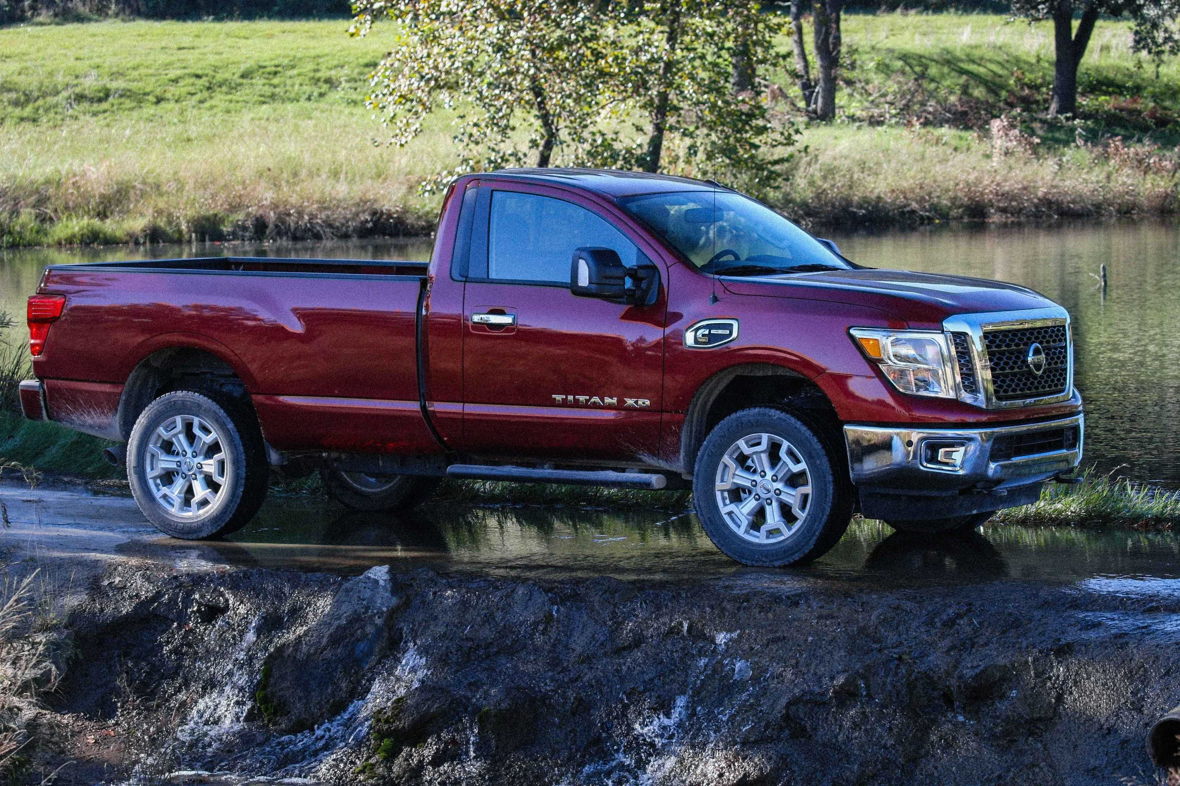 Nissan Titan Single Cab 5.0 V8 AWD Automatic, 310hp, 2017