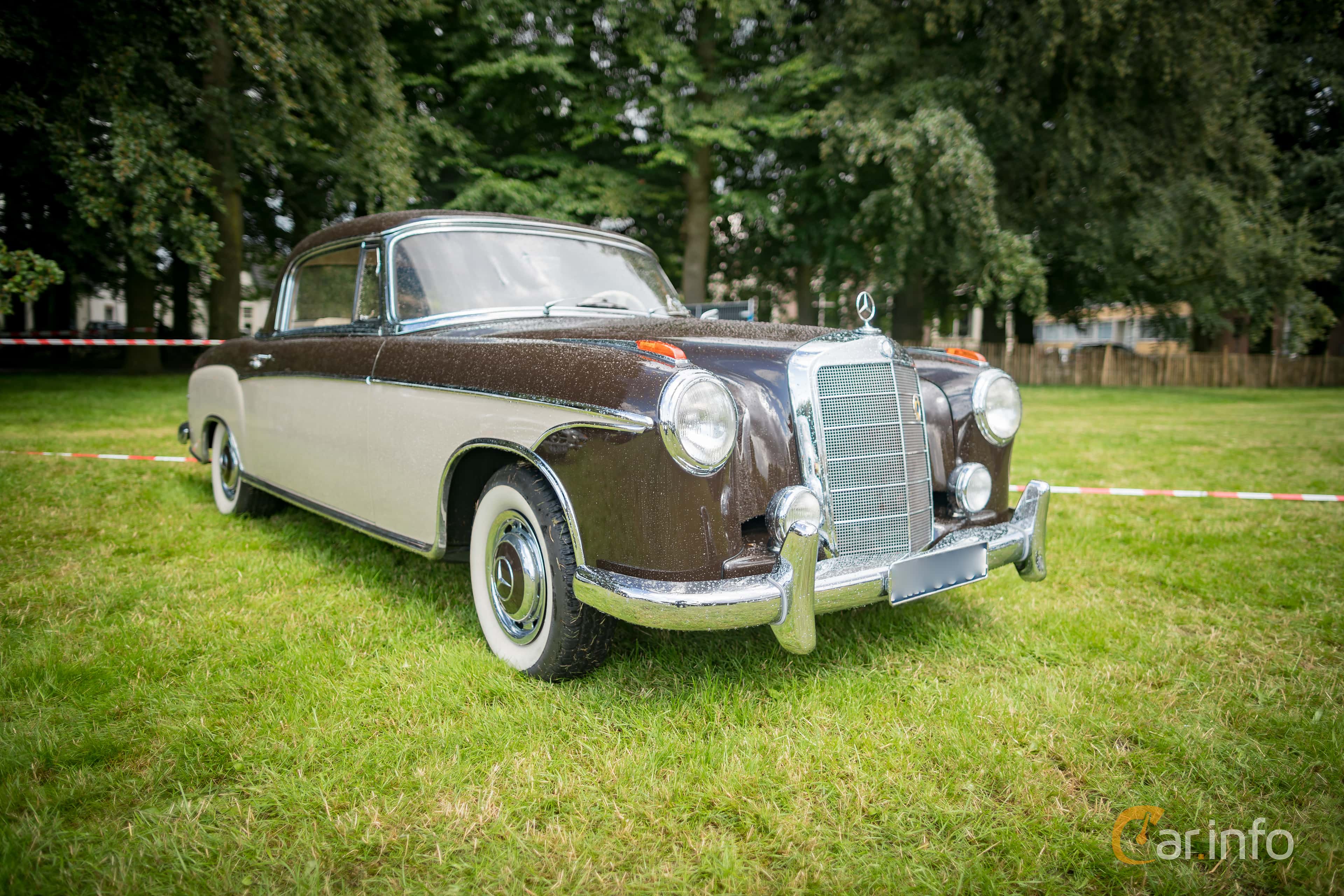 Mercedes-Benz 220 SE Coupé  Manual, 115hp, 1960