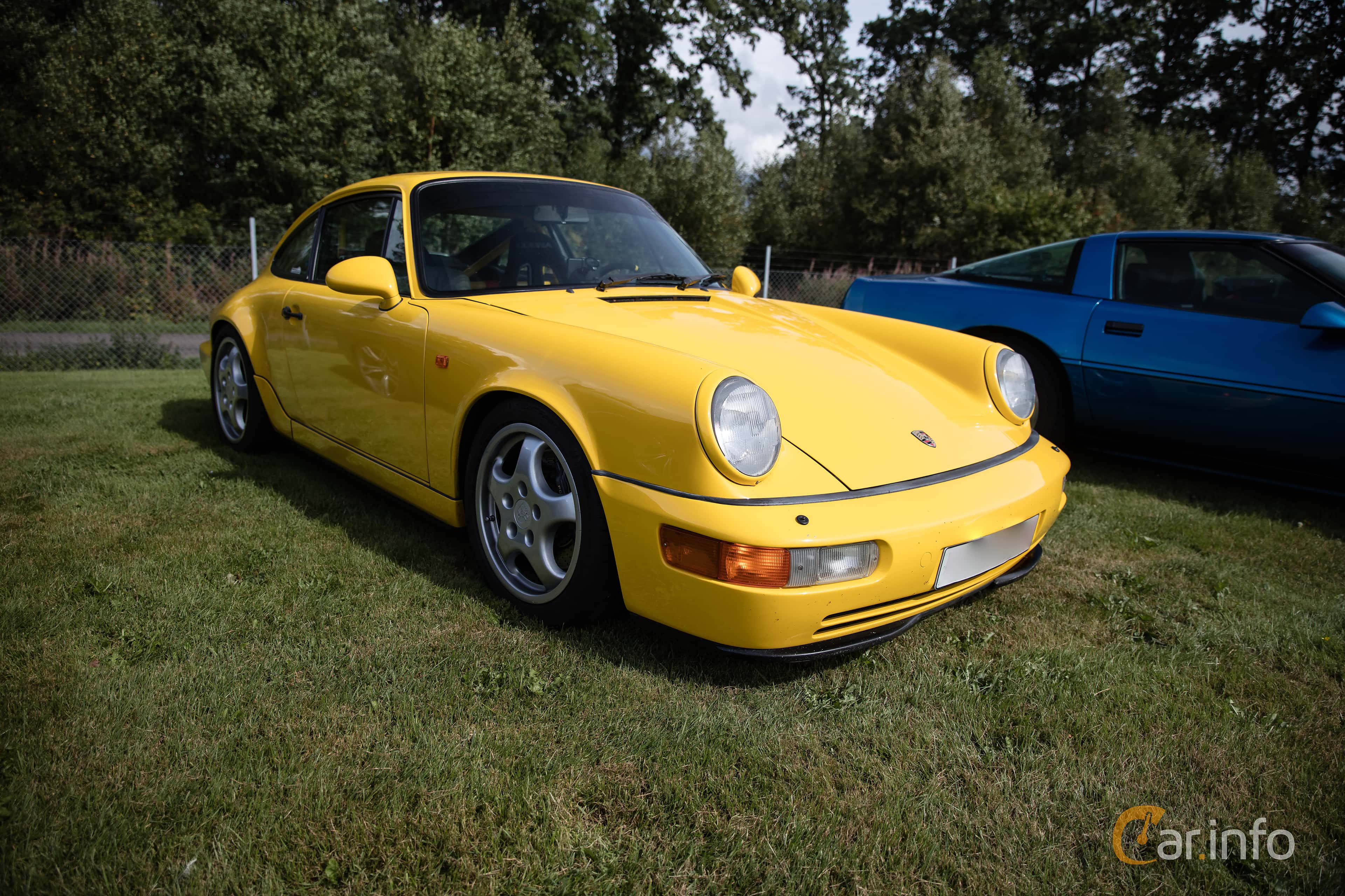 Porsche 911 Carrera 2  Manual, 250hp, 1993